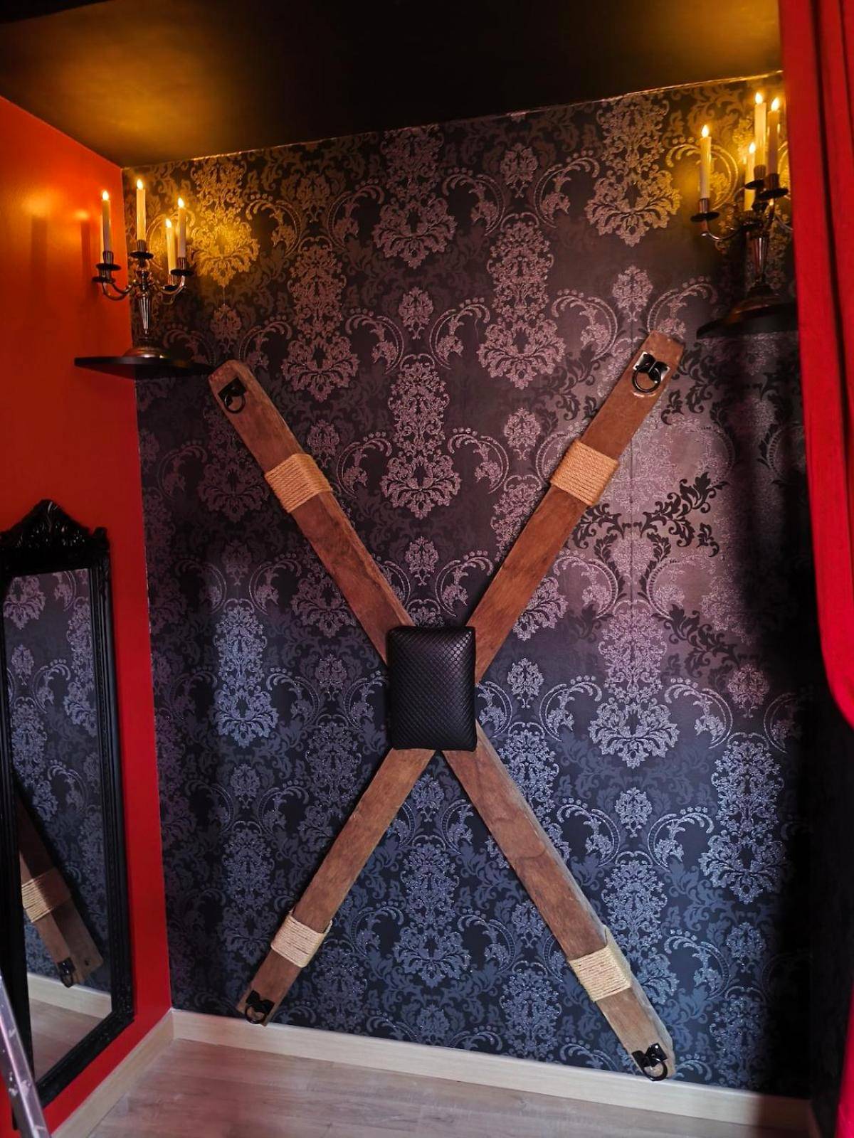 Photo du logement - Le boudoir des jouissances perverses - Chasse - sur - Rhône