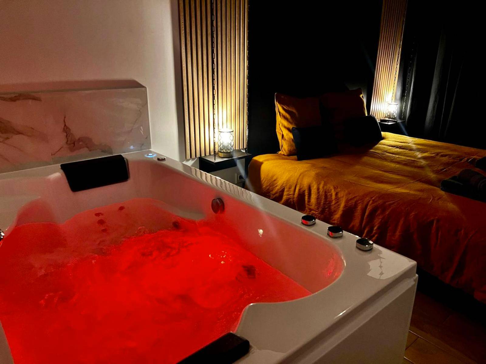 Photo du logement - Boudoir Margot - Luxury room balnéo - Vichy