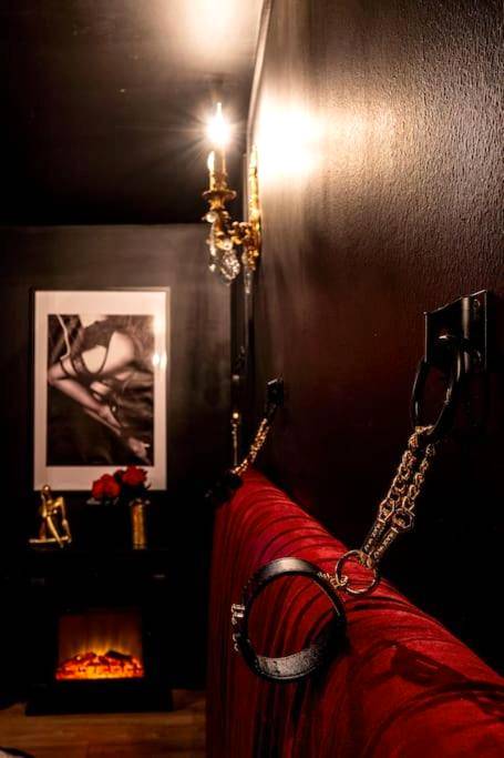 Photo du logement - Le Boudoir Secret - Love Room avec Chambre Secrète