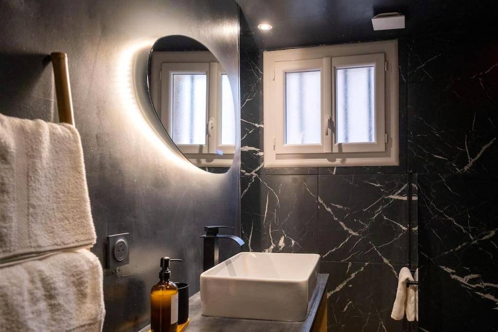 Photo du logement - Le Boudoir Secret - Love Room avec Chambre Secrète