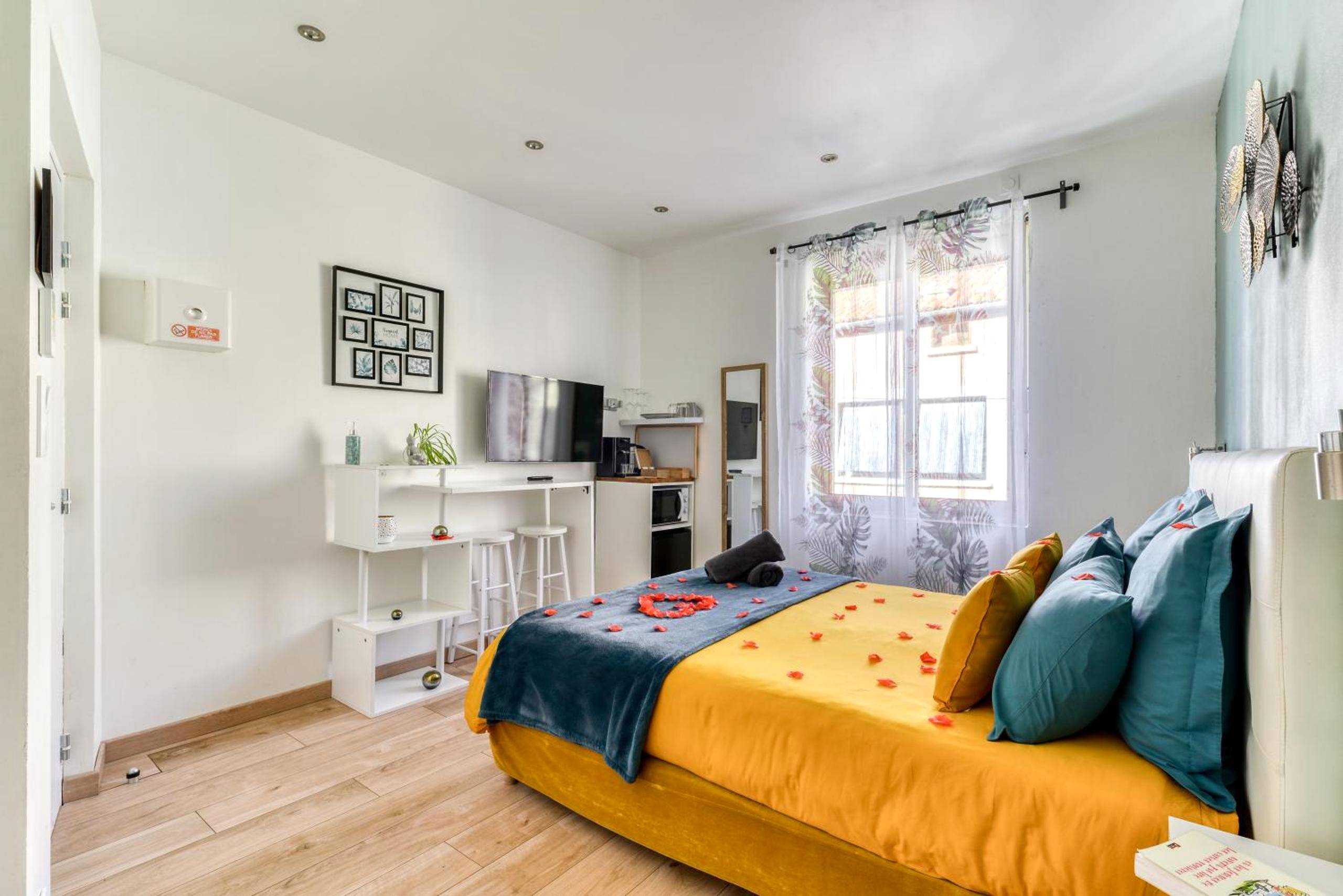 Photo du logement - Le bourget - Suite romantique