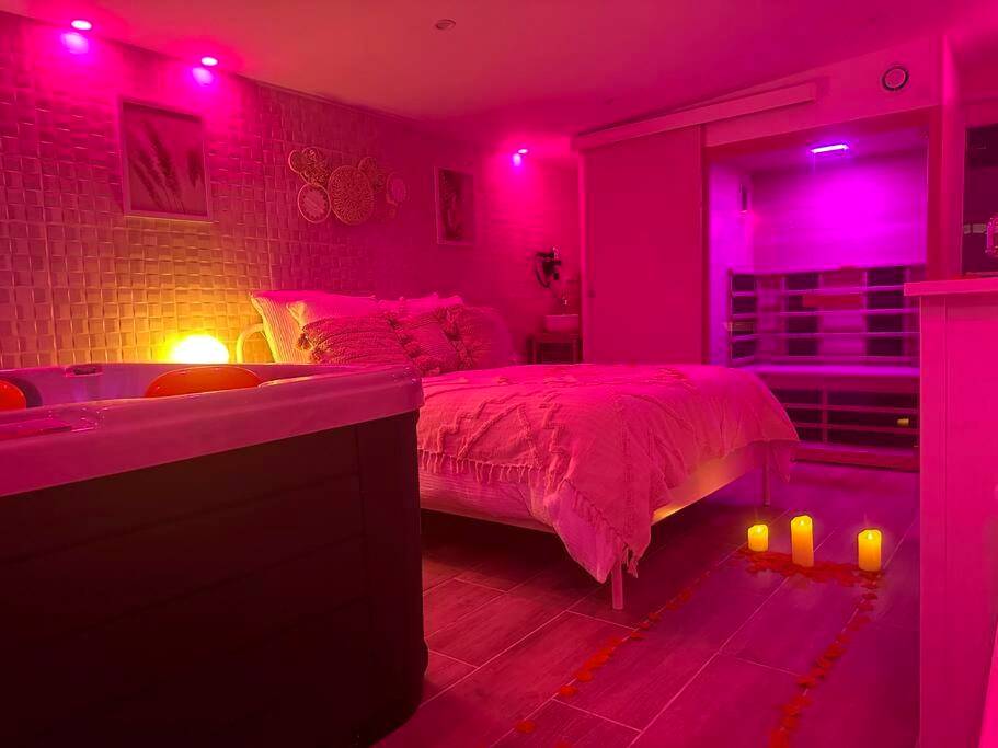 Photo du logement - Love room. Une bulle d évasion.