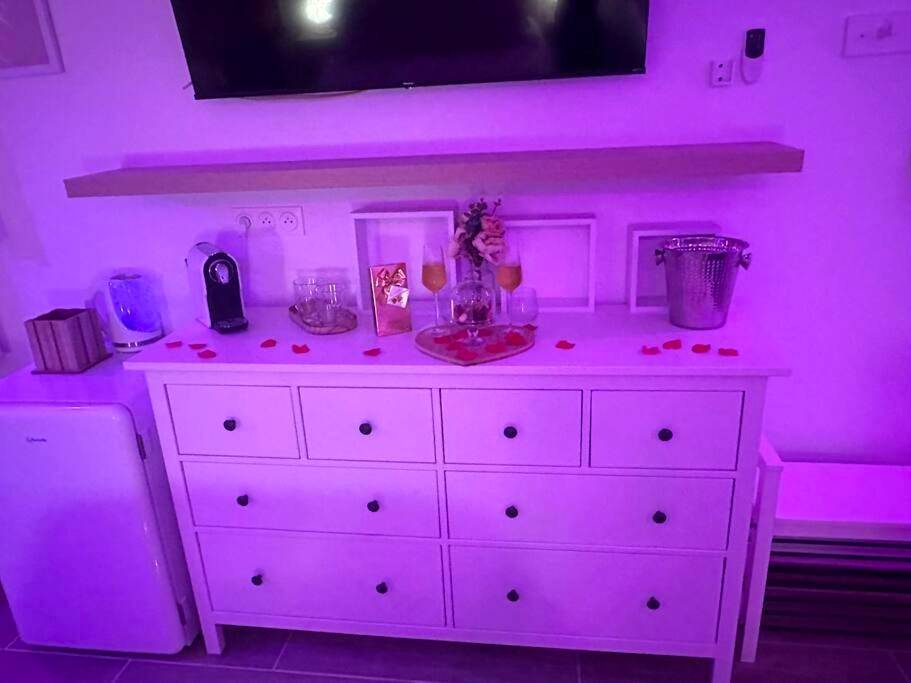 Photo du logement - Love room. Une bulle d évasion.