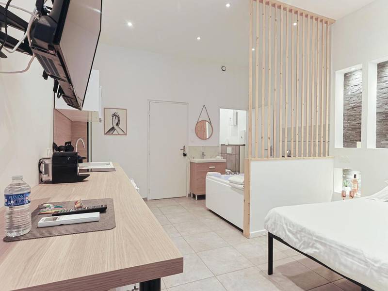 Photo du logement - LES BULLES DE MONA - Lola - Spa - Clim