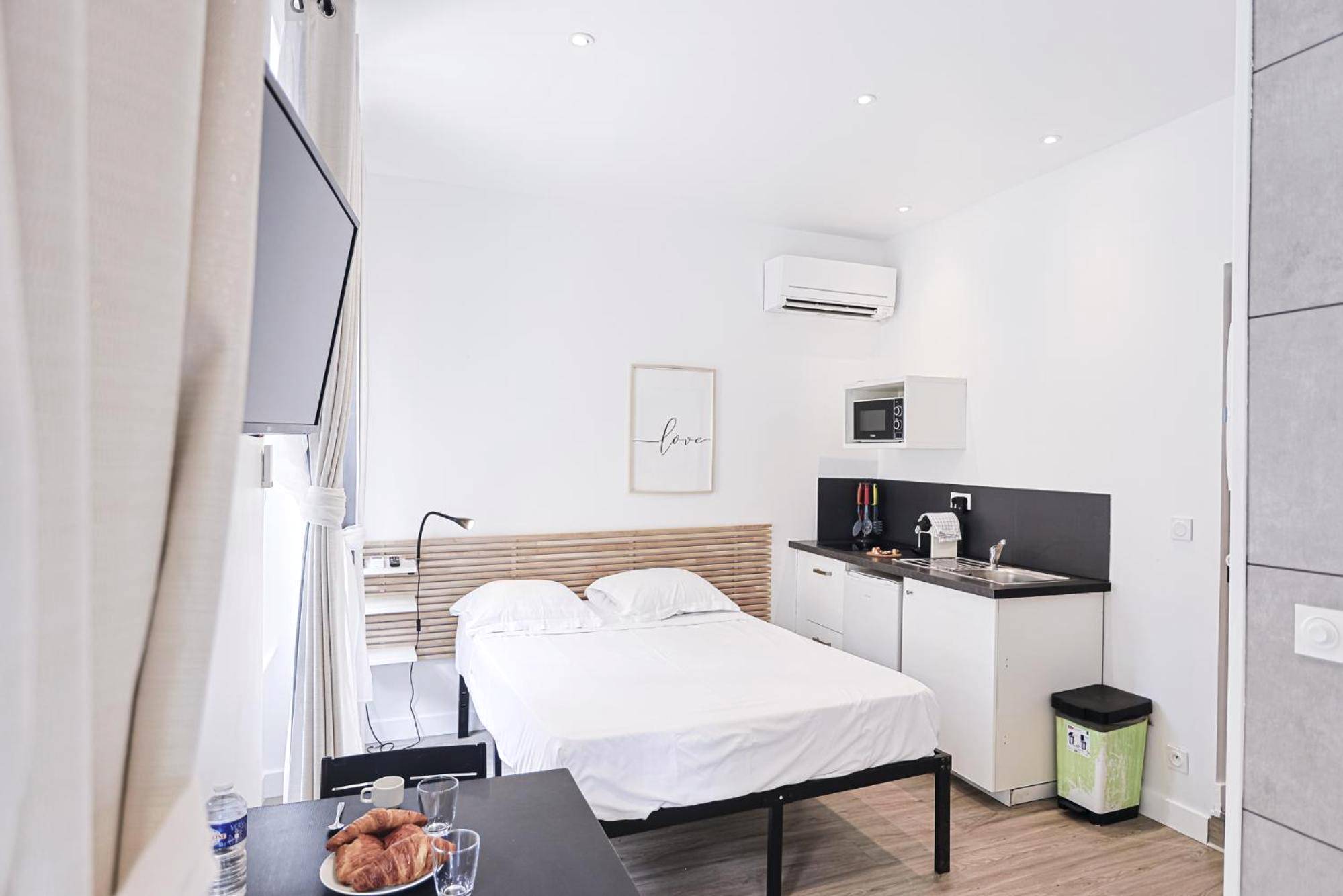 Photo du logement - LES BULLES DE MONA - Zen - Spa - Clim