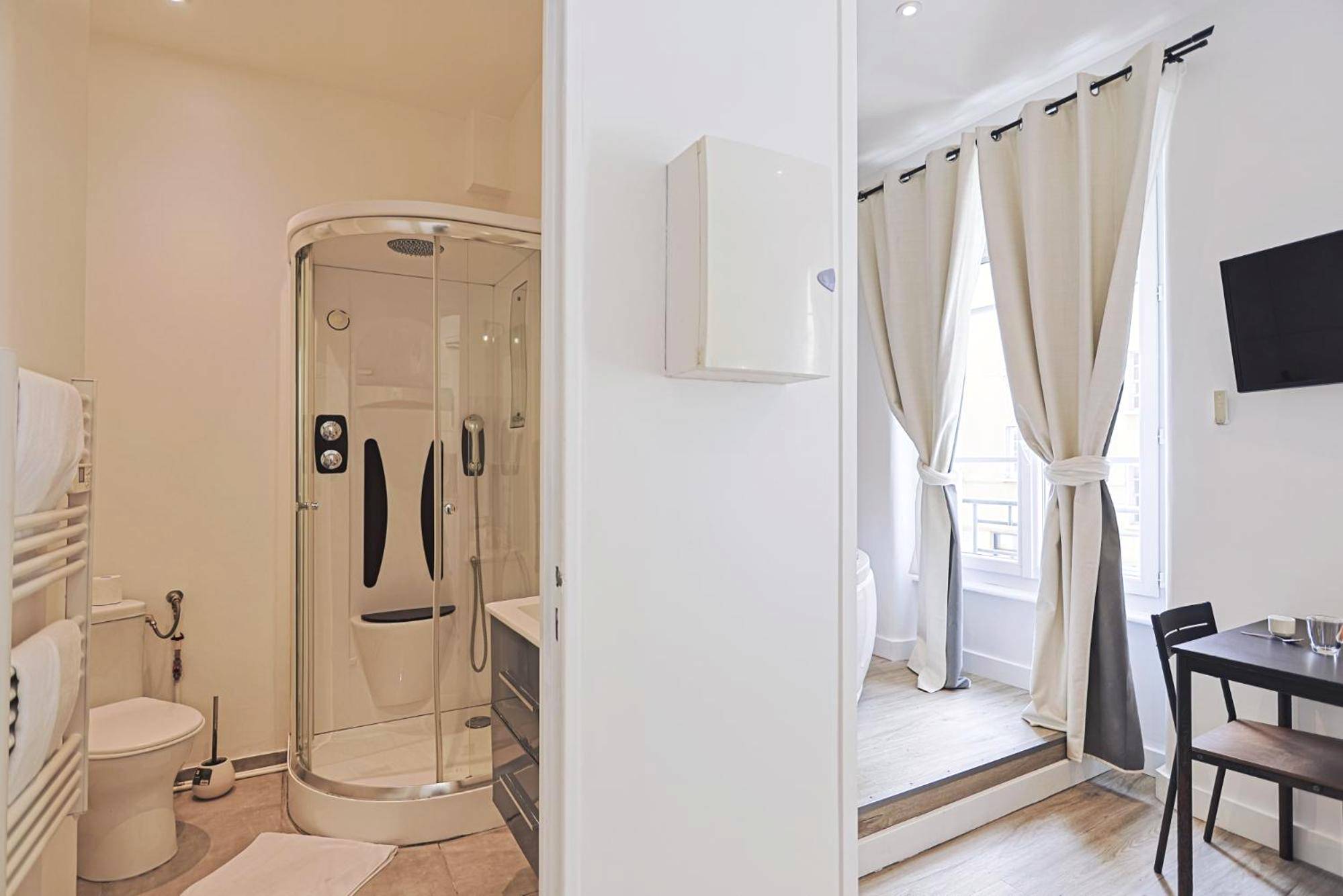 Photo du logement - LES BULLES DE MONA - Zen - Spa - Clim