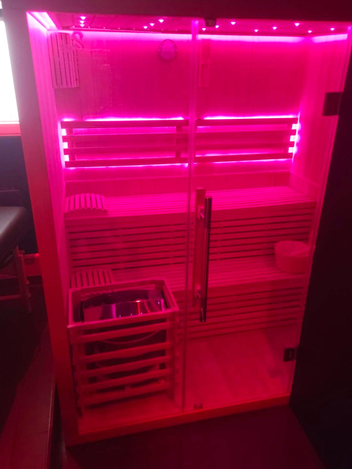 Photo du logement - La Cachette Secrète - Maison romantique avec Balnéo et Sauna Privatif à Caen en Normandie