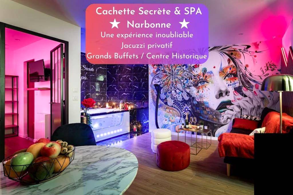 Salon design avec fresque murale et jacuzzi - Love Room Narbonne - Cachette Secrète & SPA Narbonne