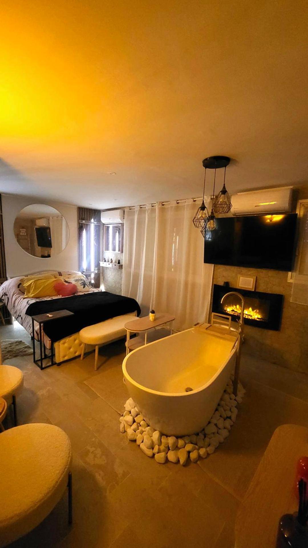 Autre vue interieure - CANNES Suite luxe avec Baignoire, Piscine bord de Mer - Mandelieu - la - Napoule