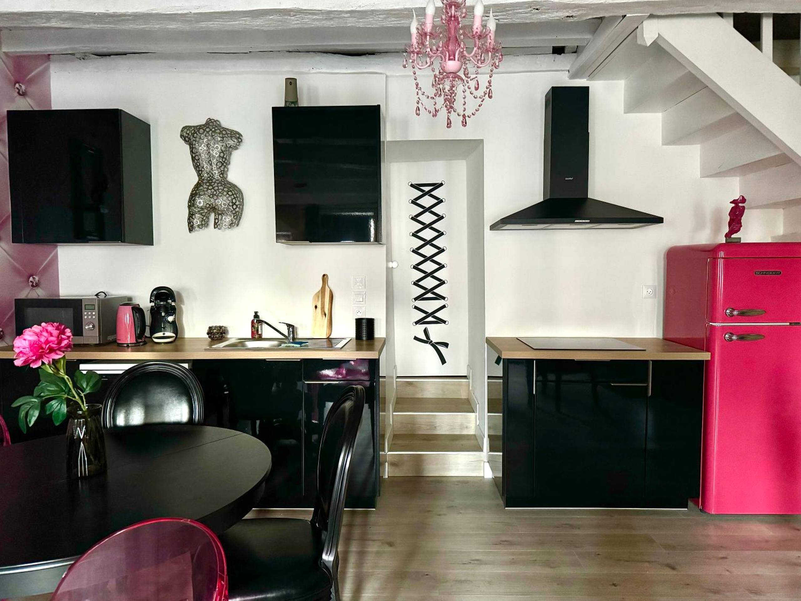 Photo du logement - Caporizon - Lov'BNB - La seule Love House de Dordogne - Biras