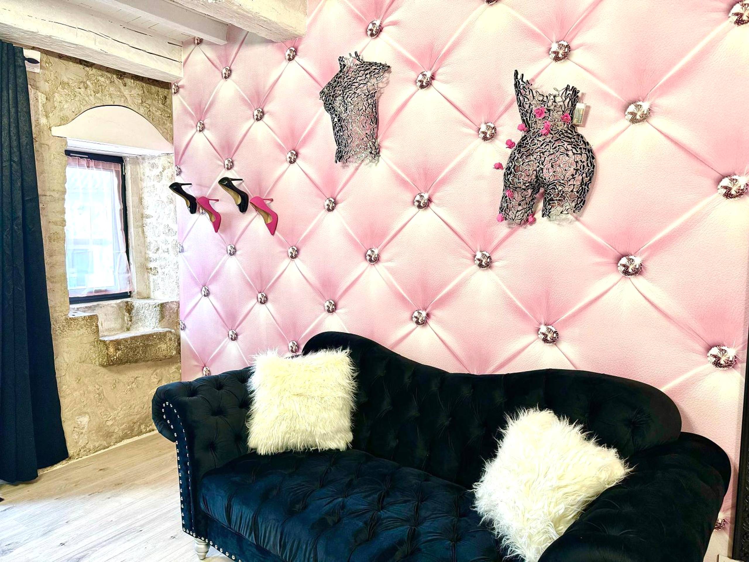 Photo du logement - Caporizon - Lov'BNB - La seule Love House de Dordogne