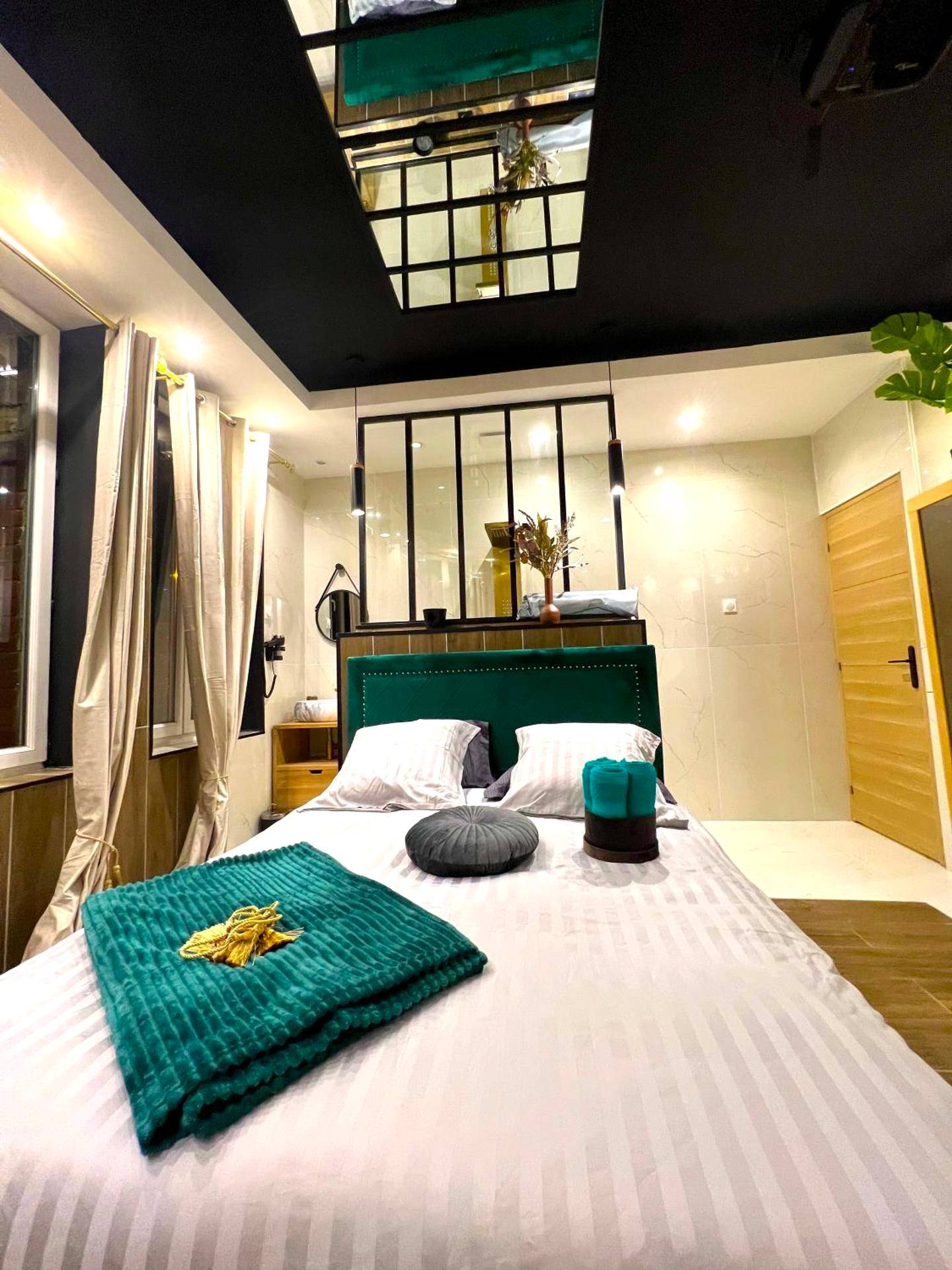 Photo du logement - Capsule Egypte - Jacuzzi - Sauna - Billard - Netflix & Home cinéma - Nintendo switch & jeu -