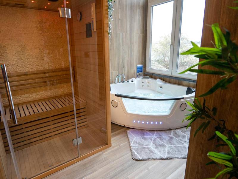 Photo du logement - Capsule Luna Park - Jacuzzi - Sauna - Jeux & Arcades - Billard - Netflix & Home cinéma - - Valenciennes