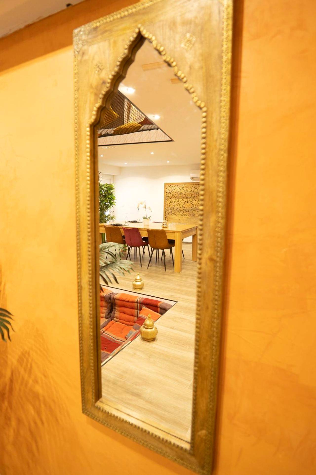 Photo du logement - Capsule Marrakech I Chicha I Sauna I Balnéo I Console PS5 I Cinéma