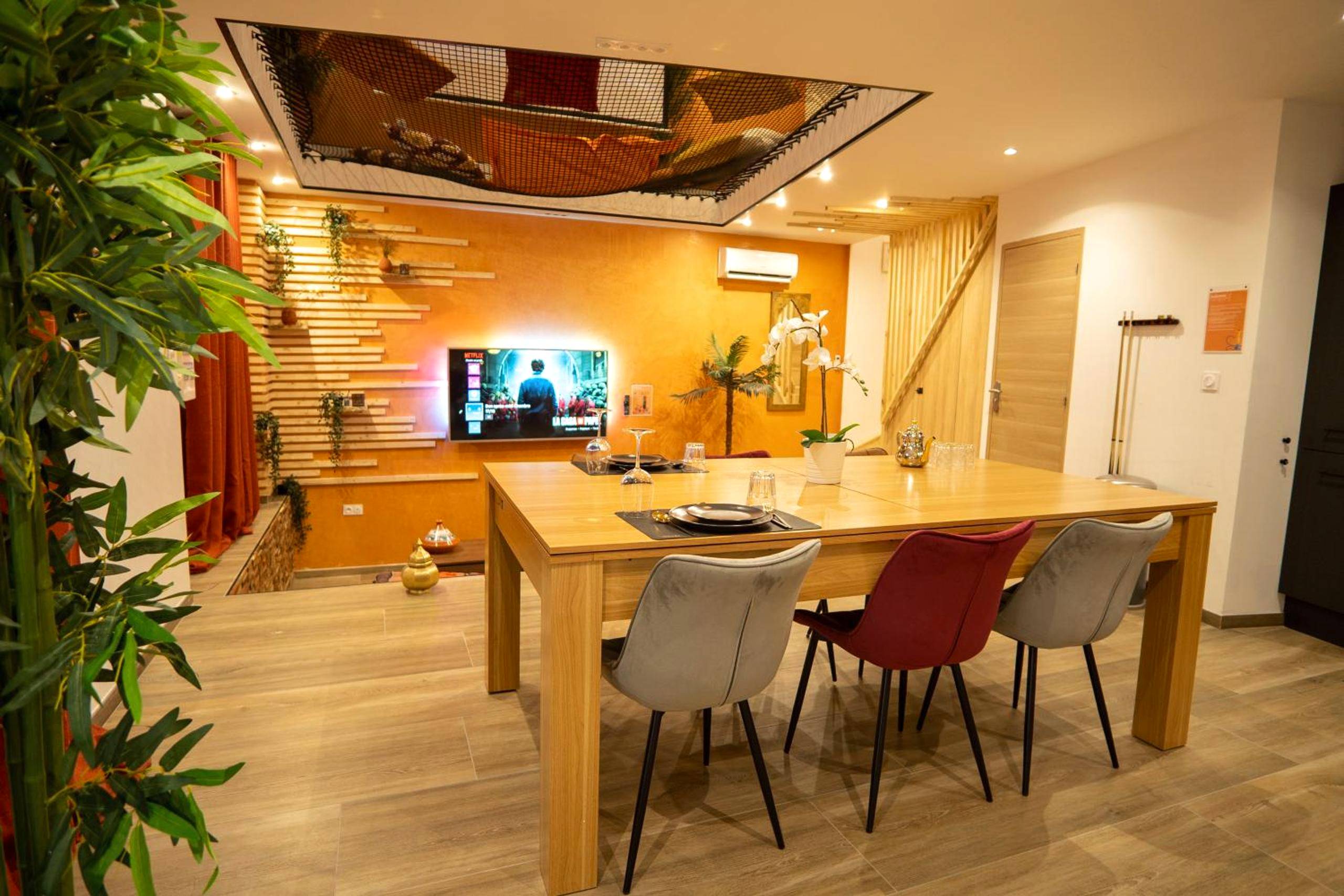 Photo du logement - Capsule Marrakech I Chicha I Sauna I Balnéo I Console PS5 I Cinéma - Trith - Saint - Léger