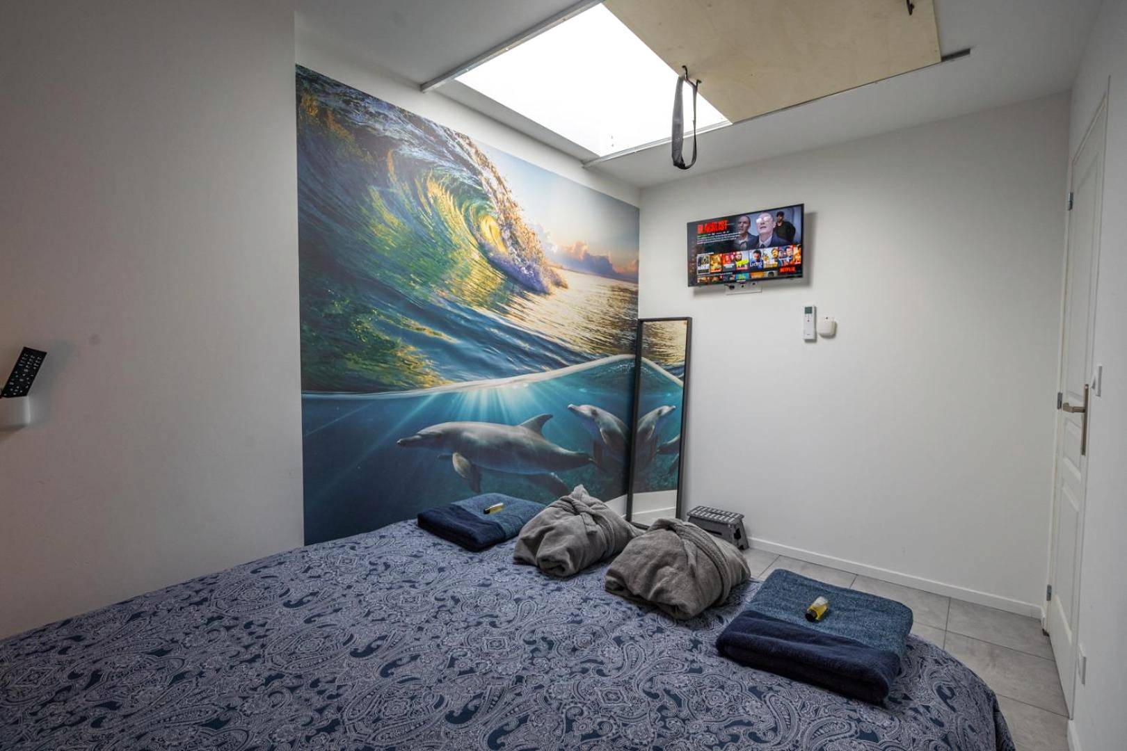 Photo du logement - Capsule océan - Jacuzzi - Billard - Netflix - 2 Chambres - Cuisine
