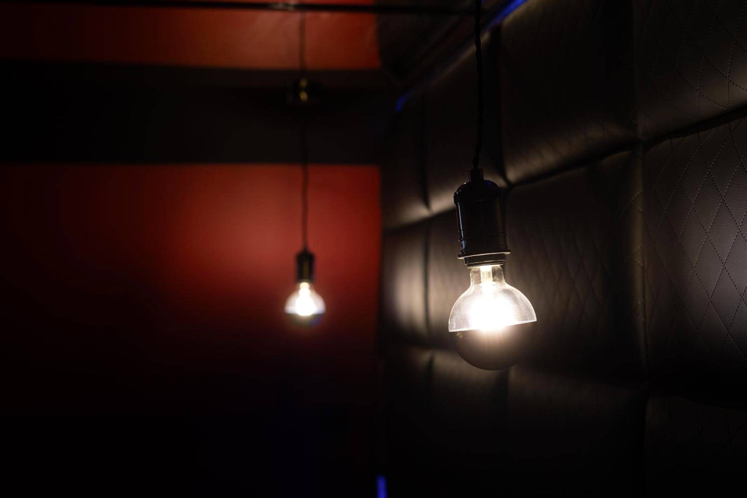 Photo - Capsule Secret - Jacuzzi - Netflix & Home cinéma - Jeux de couple - Barre de pole dance - Trith - Saint - Léger