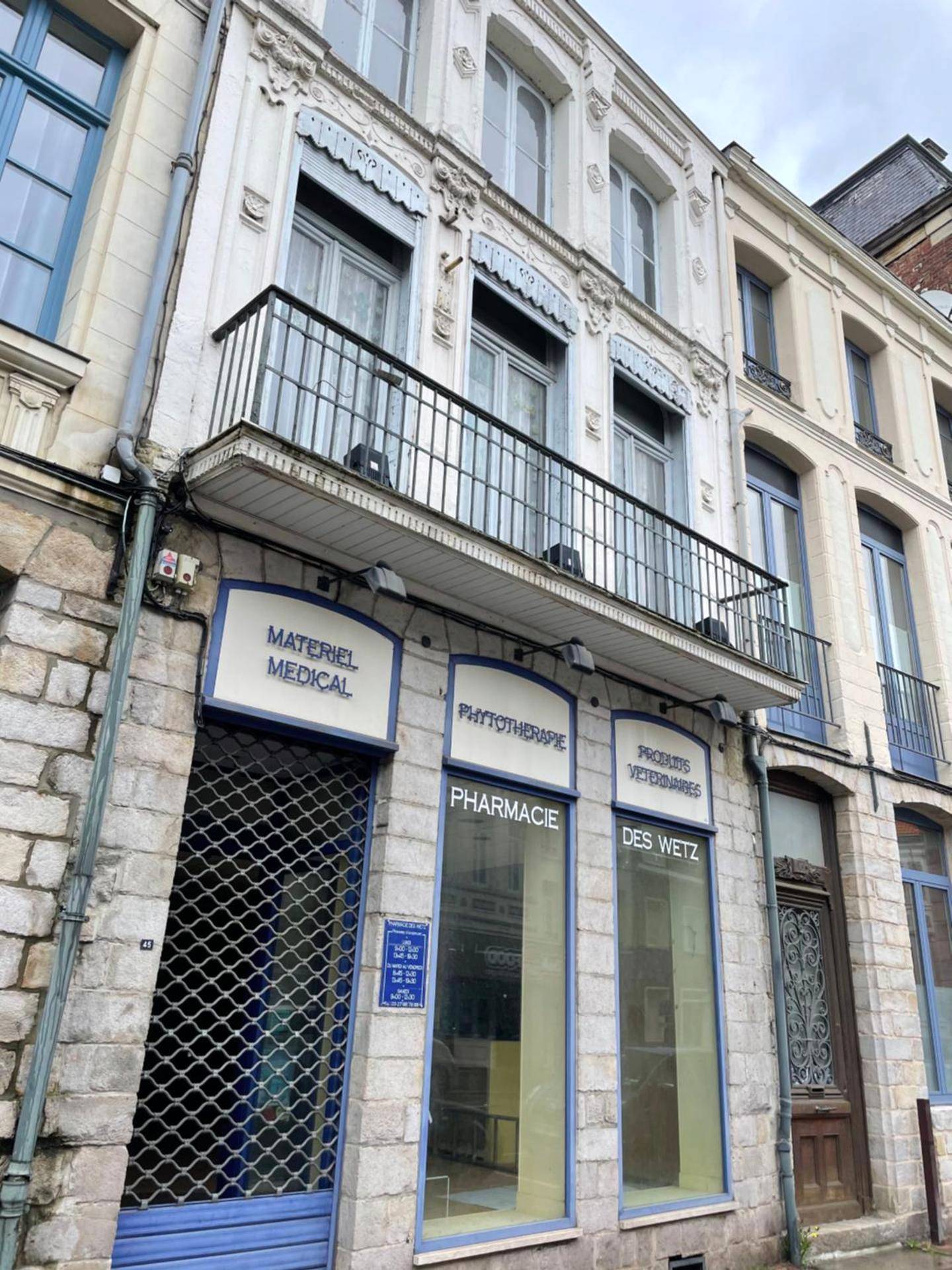 Photo du logement - Capsule Street Art - Sauna - Jacuzzi - Playstation 5 - Billard - Netflix - Home cinéma - Terrasse - Douai