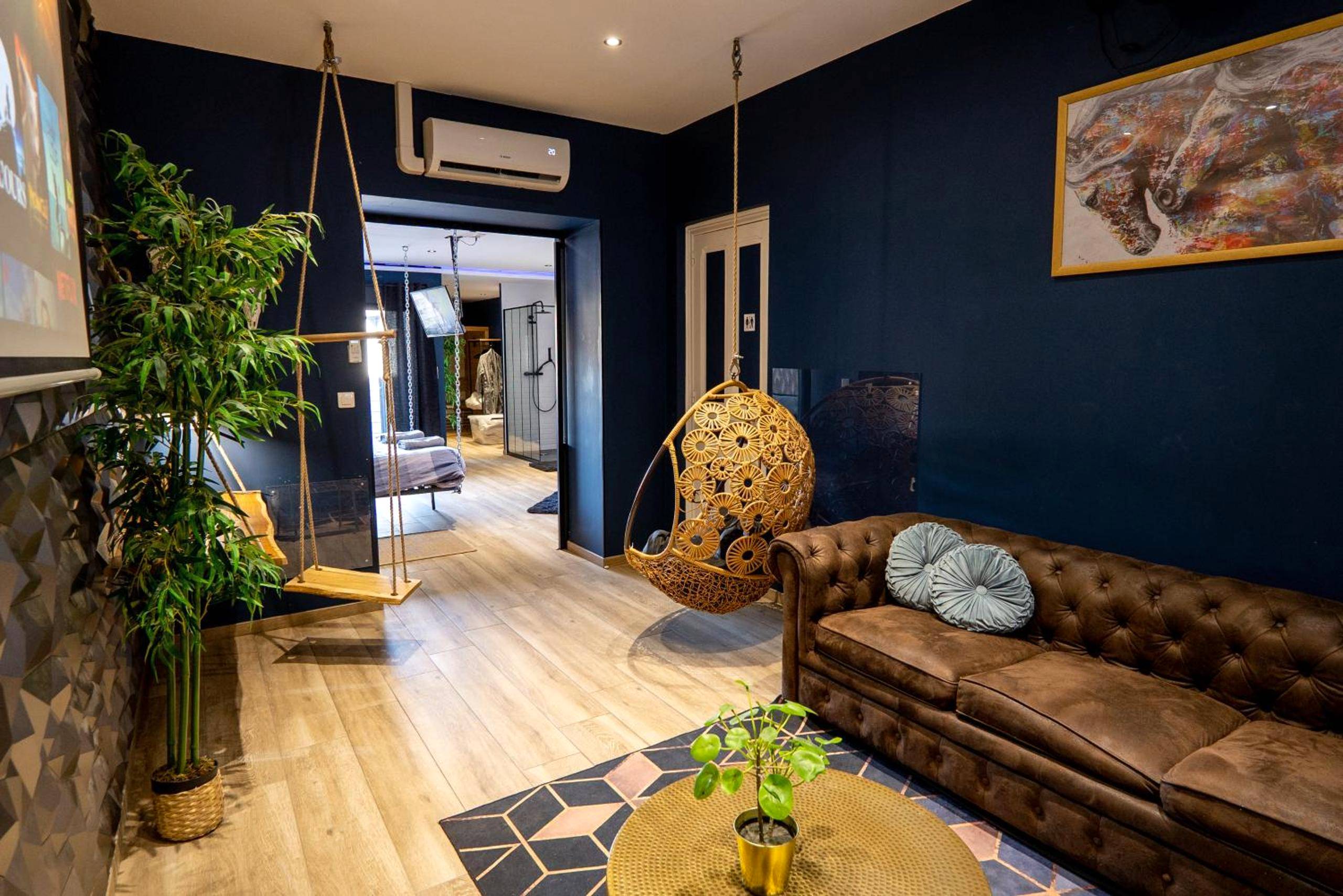 Photo du logement - Capsule Temps suspendu - balnéo, home cinema & billard