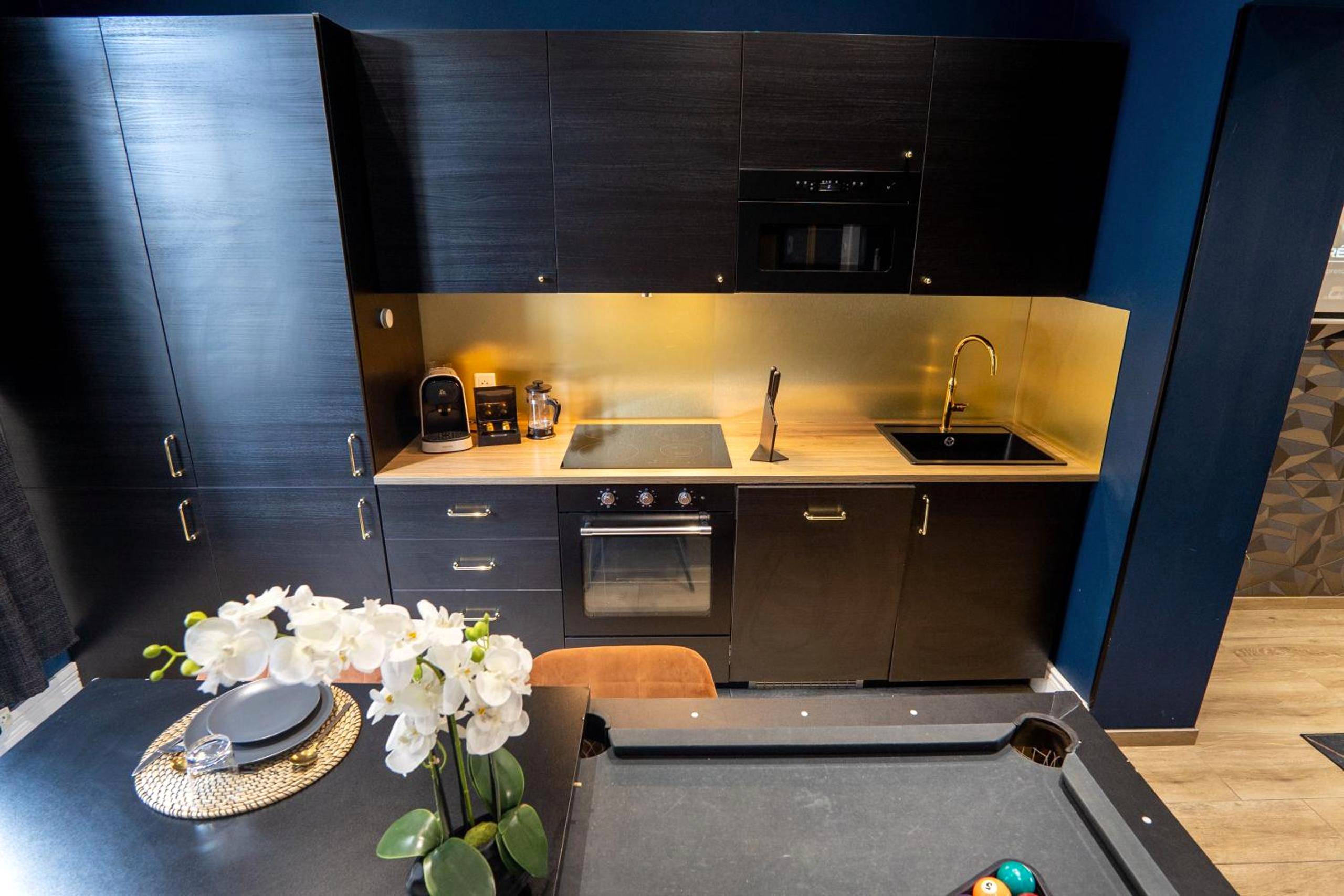 Photo du logement - Capsule Temps suspendu - balnéo, home cinema & billard - Valenciennes