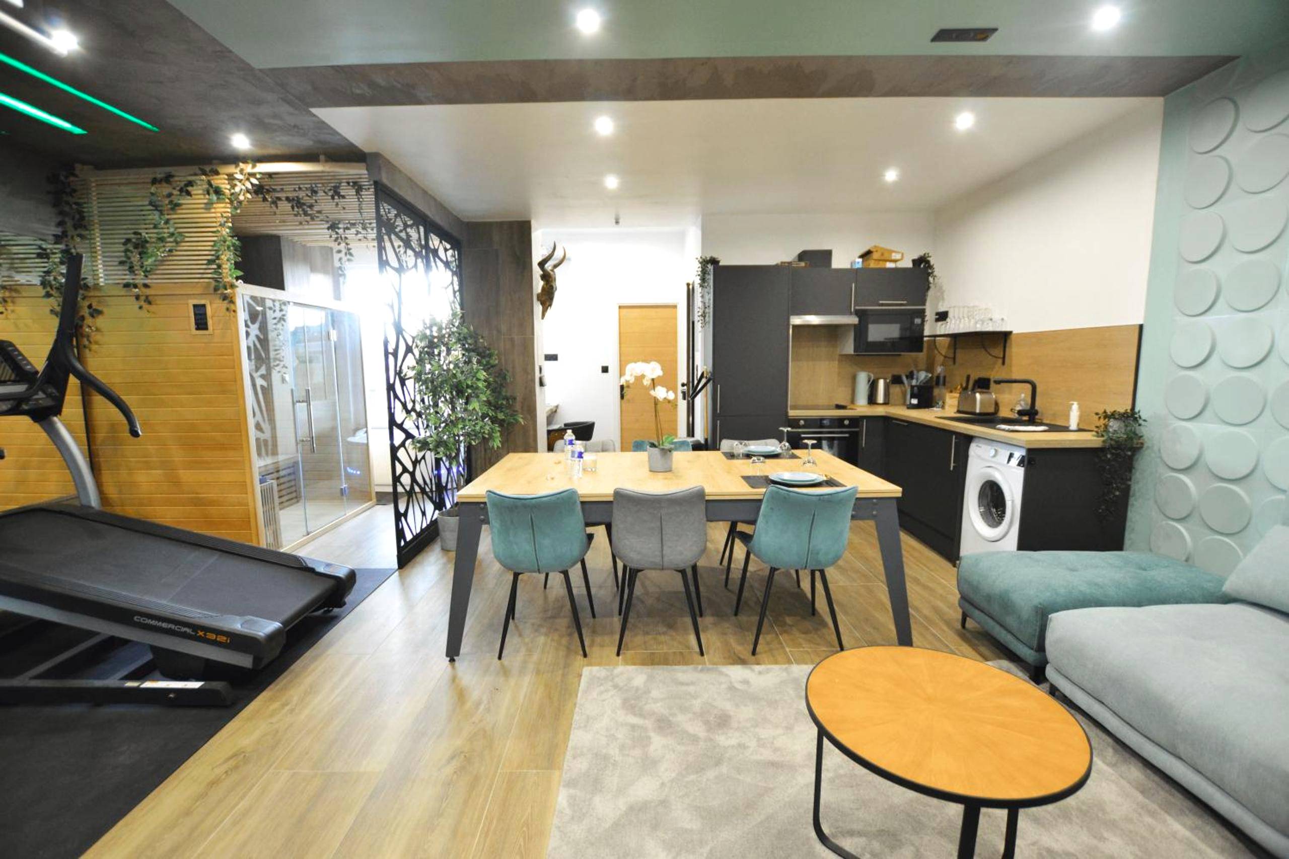 Photo du logement - Capsule Wellness - sauna - balneo - machine de sport privatif - PS5 - 2 chambres