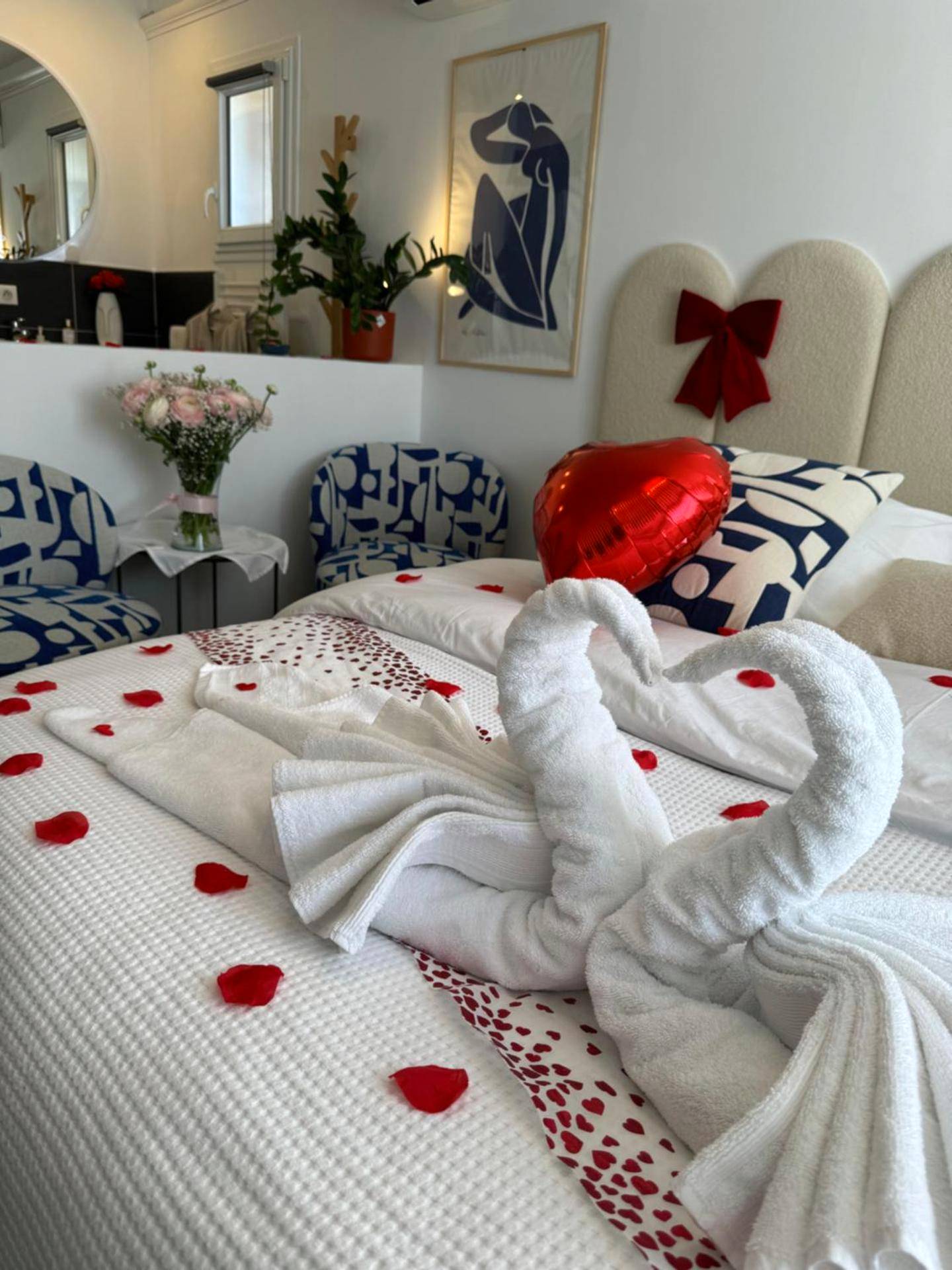 Photo du logement - CASA AMOR & SPA, appartement suite jacuzzi & piscine chauffée - Montfort - sur - Argens