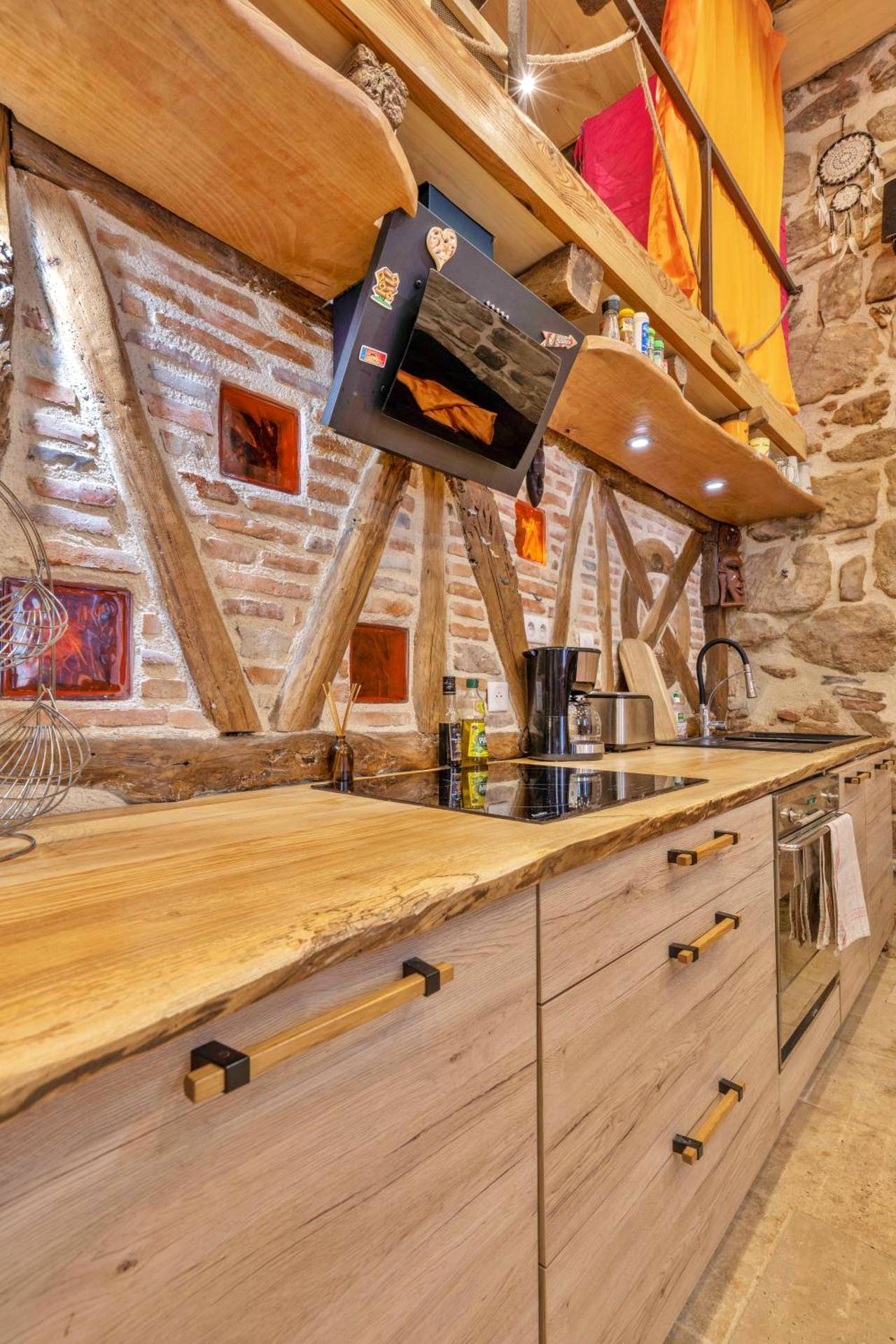 Cuisine équipée avec plan de travail en bois - Cassiopée