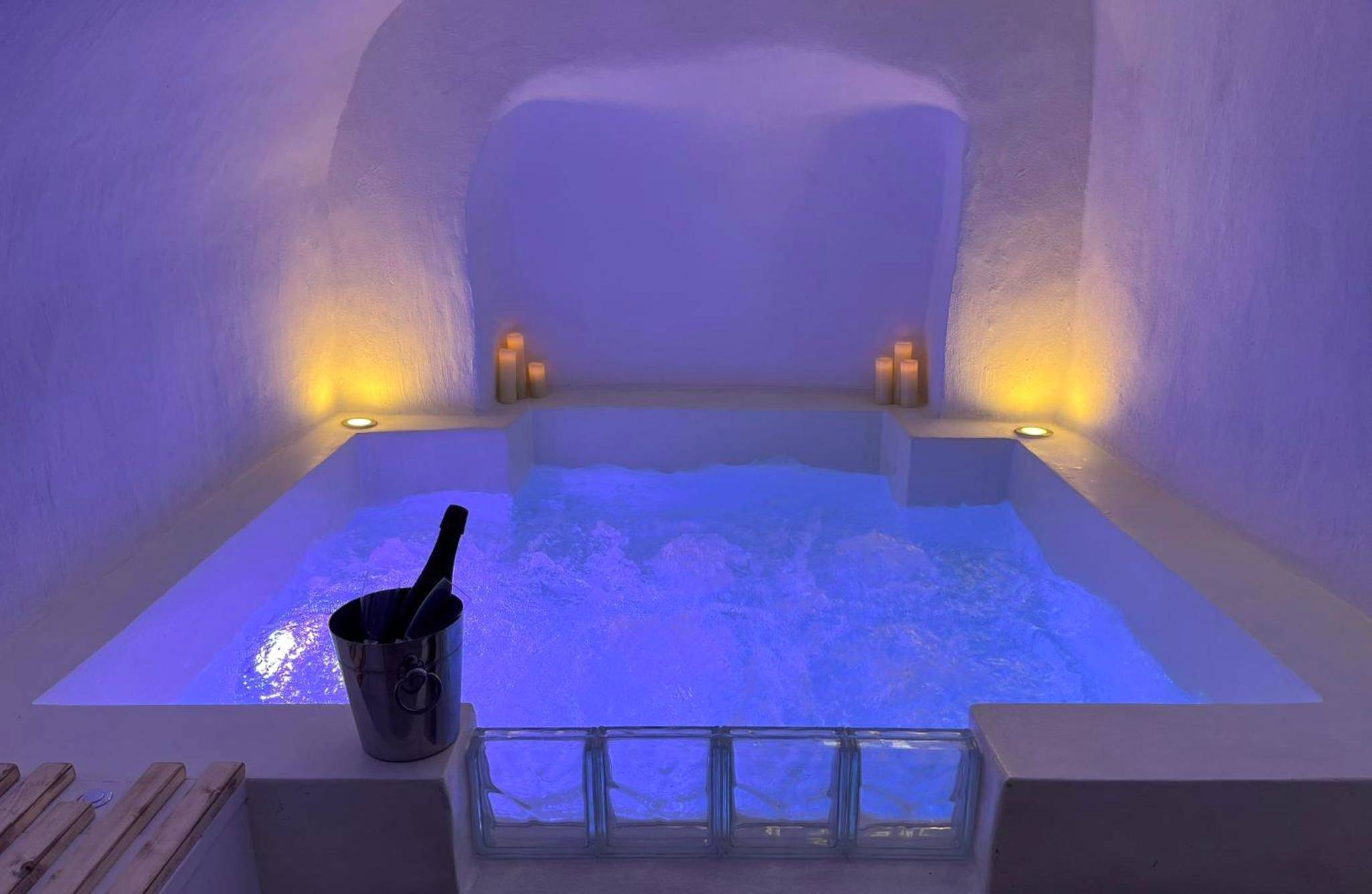 Photo du logement - Loveroom La Cesarine Jacuzzi privé