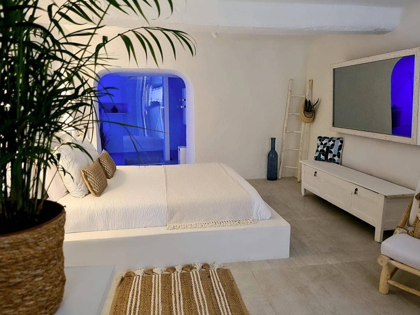 Photo du logement - Loveroom La Cesarine Jacuzzi privé - Mougins