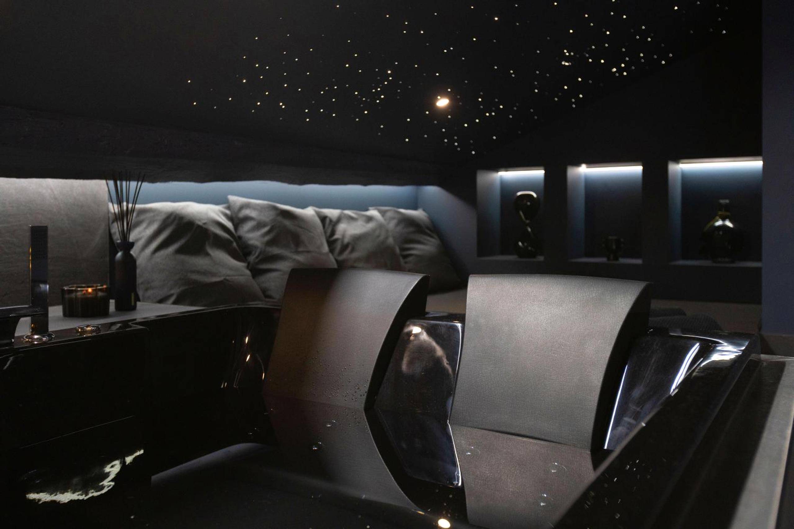 Photo du logement - CEVA Suite Moonlight - Jacuzzi & Cinéma Centre ville