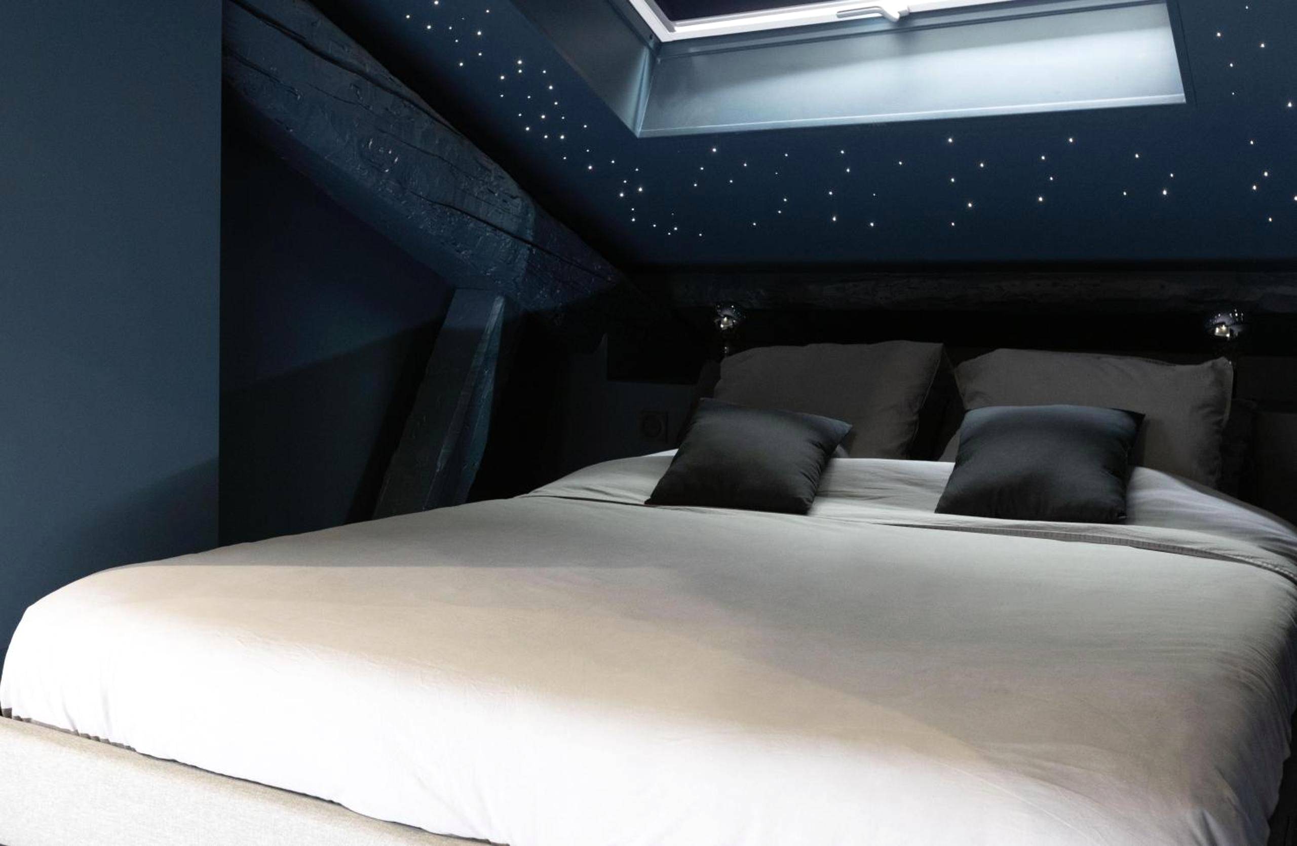 Photo du logement - CEVA Suite Moonlight - Jacuzzi & Cinéma Centre ville