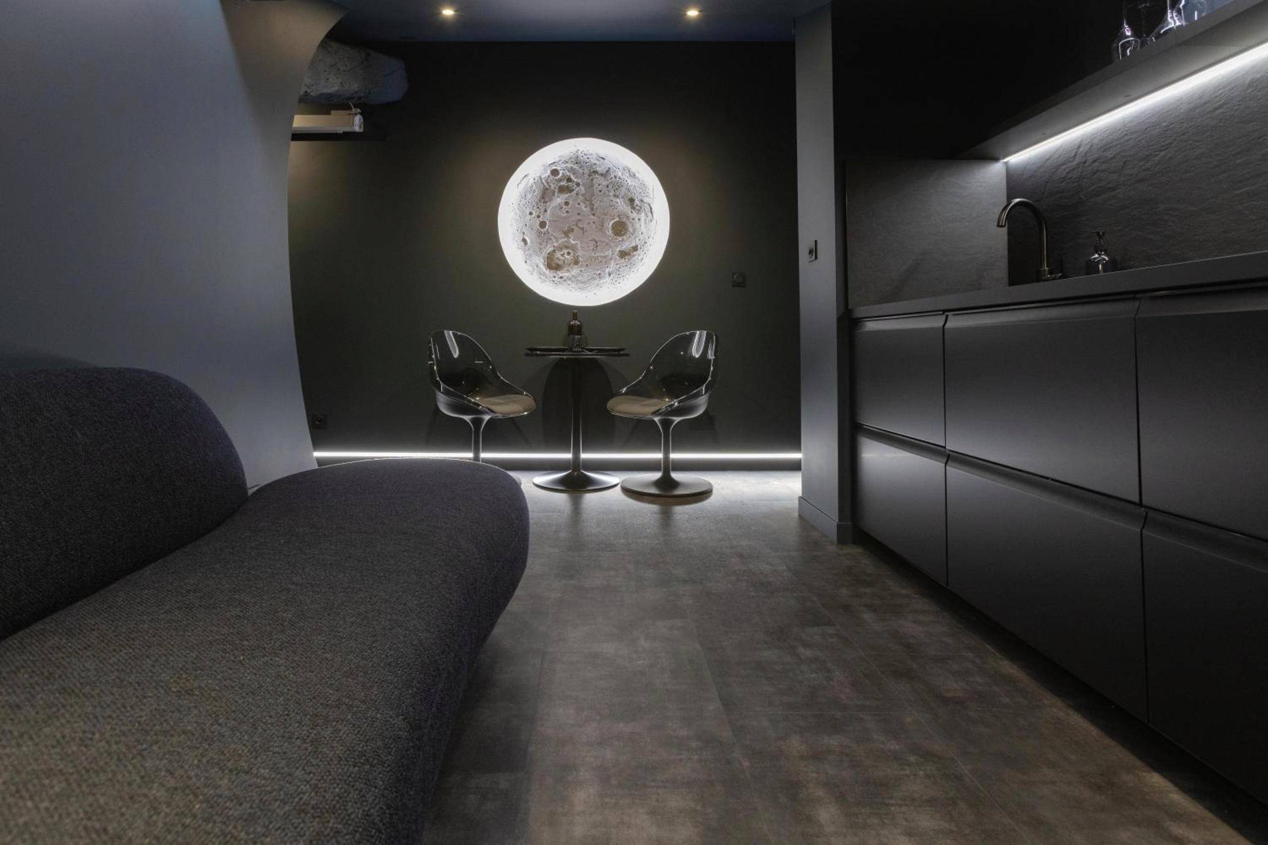 Photo du logement - CEVA Suite Moonlight - Jacuzzi & Cinéma Centre ville