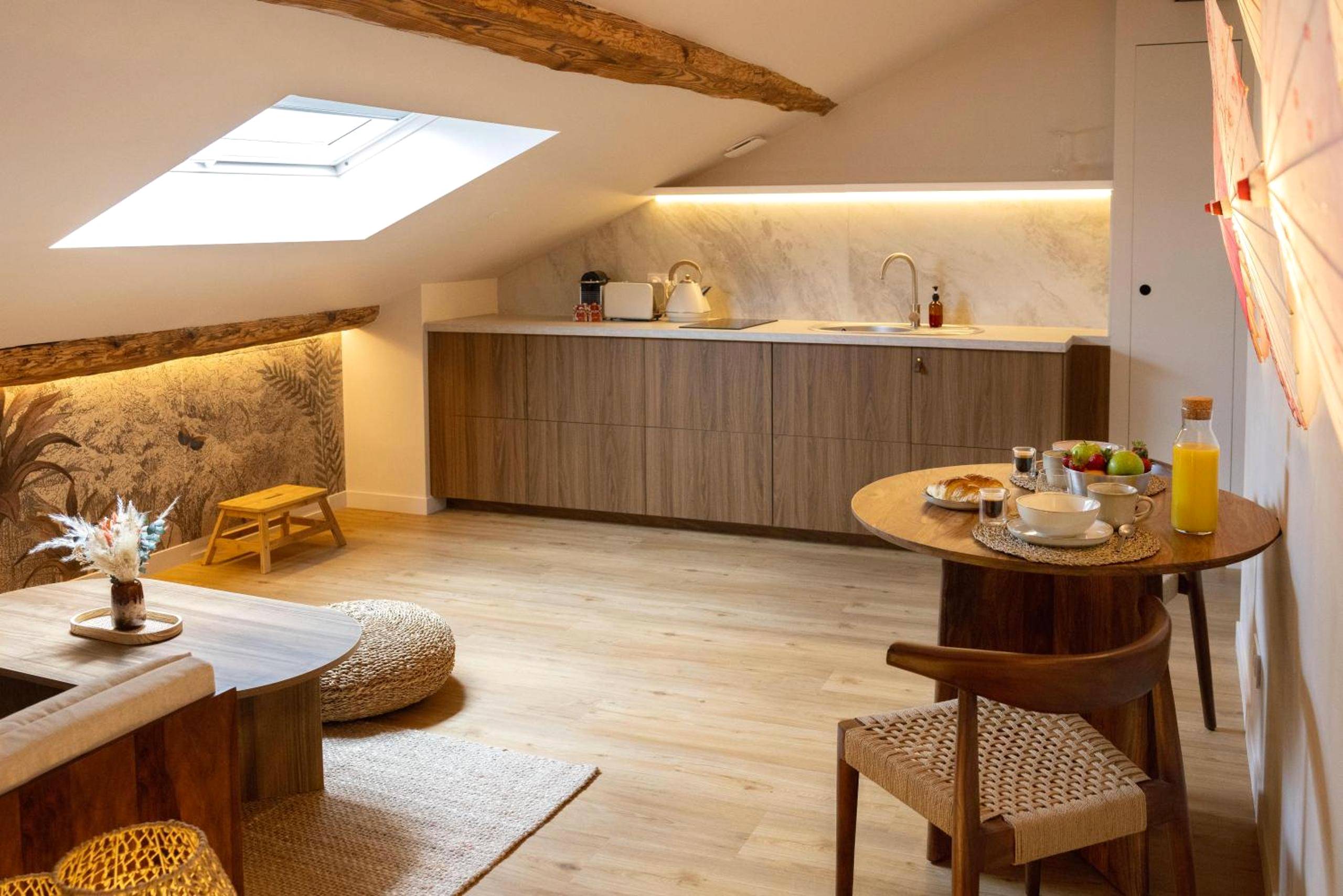 Photo du logement - CEVA Suite Sakura - Jacuzzi & Cinéma Centre ville