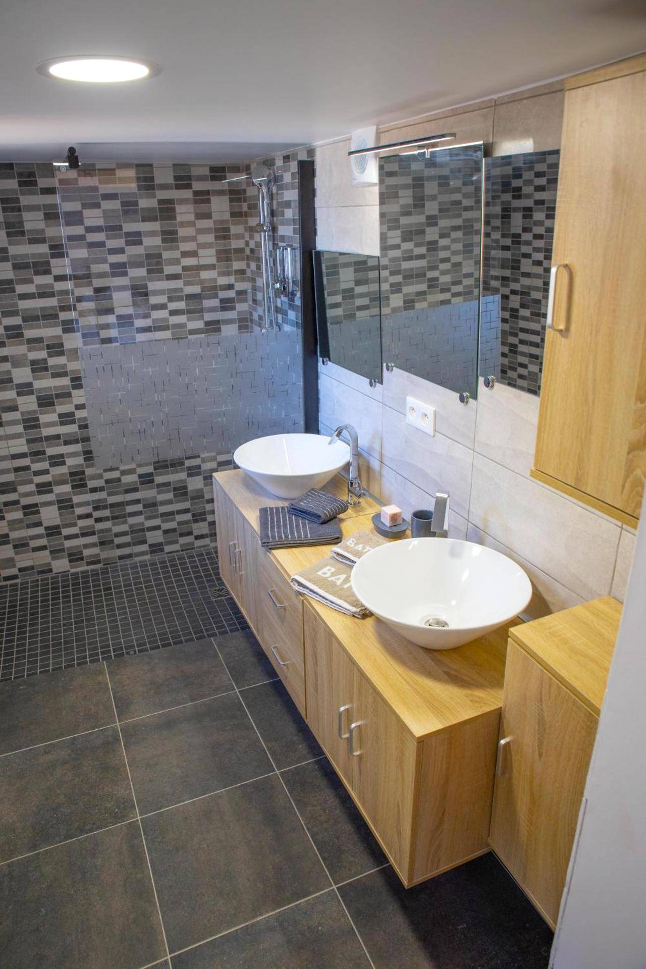 Photo du logement - Le chalet aux Etoiles Spa & Sauna - Pézenas