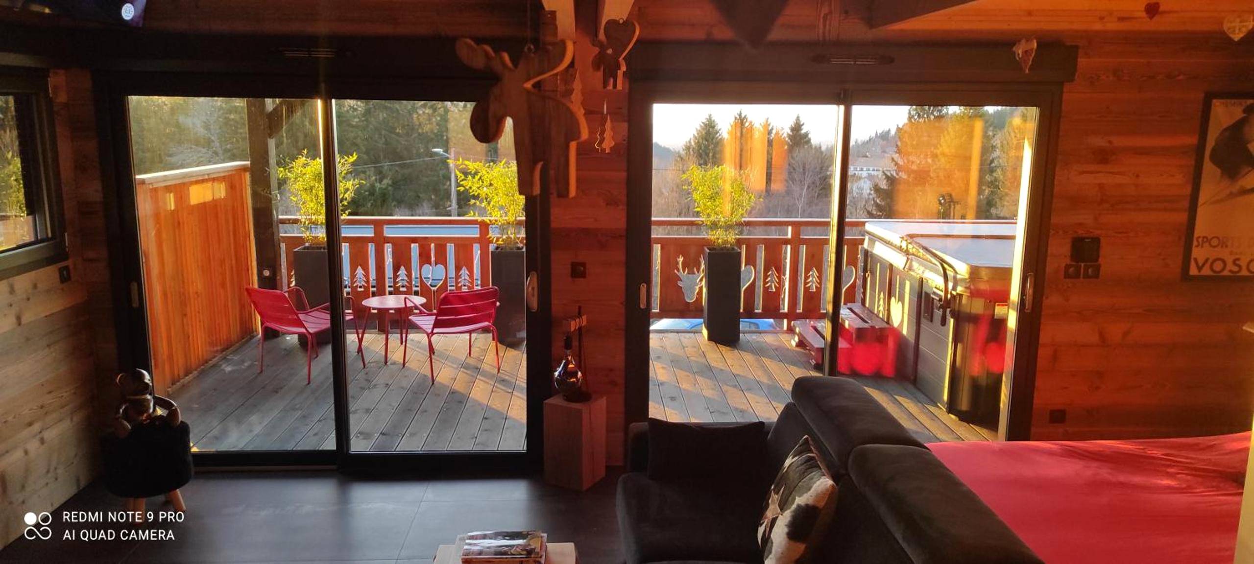 Photo du logement - Chalet neuf avec jacuzzi privé, vue imprenable sur Massif des Vosges - Remiremont