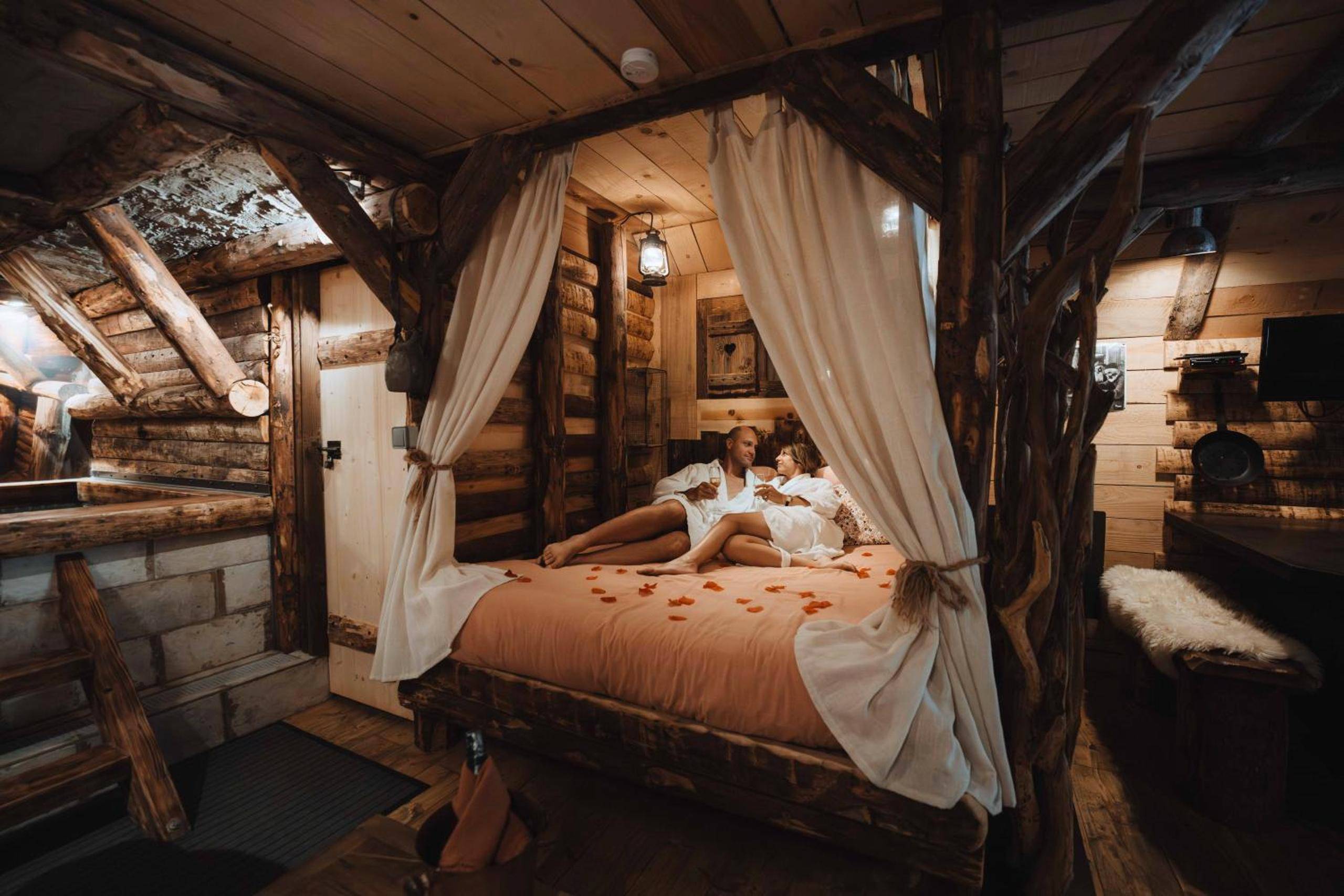 Vue principale - Love Room Le Biot - Chalet LA MINE DE BUCK