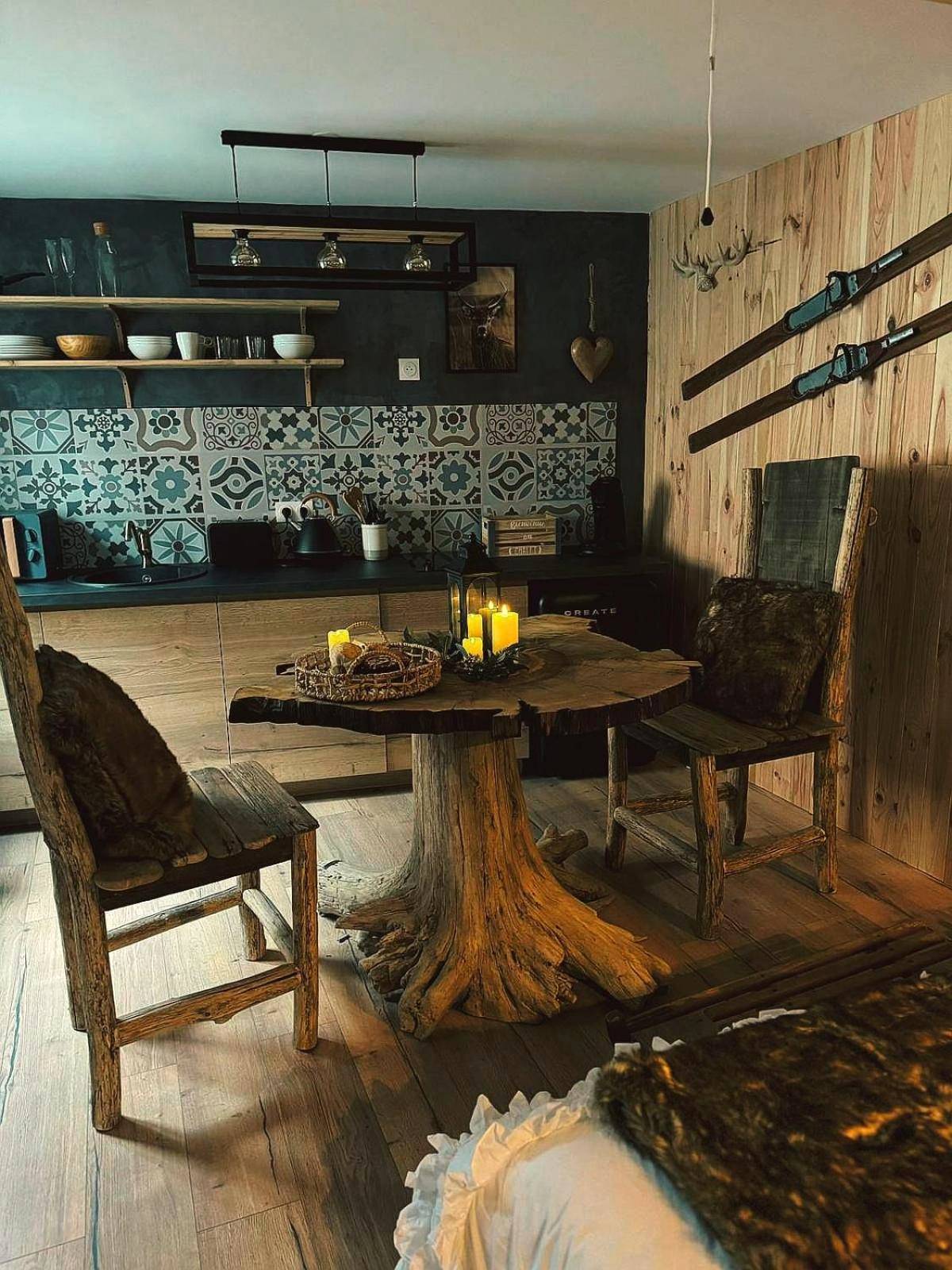 Photo du logement - Le chalet romantique, SPA, Écran cinéma, Lit king size, day use, 10 min centre