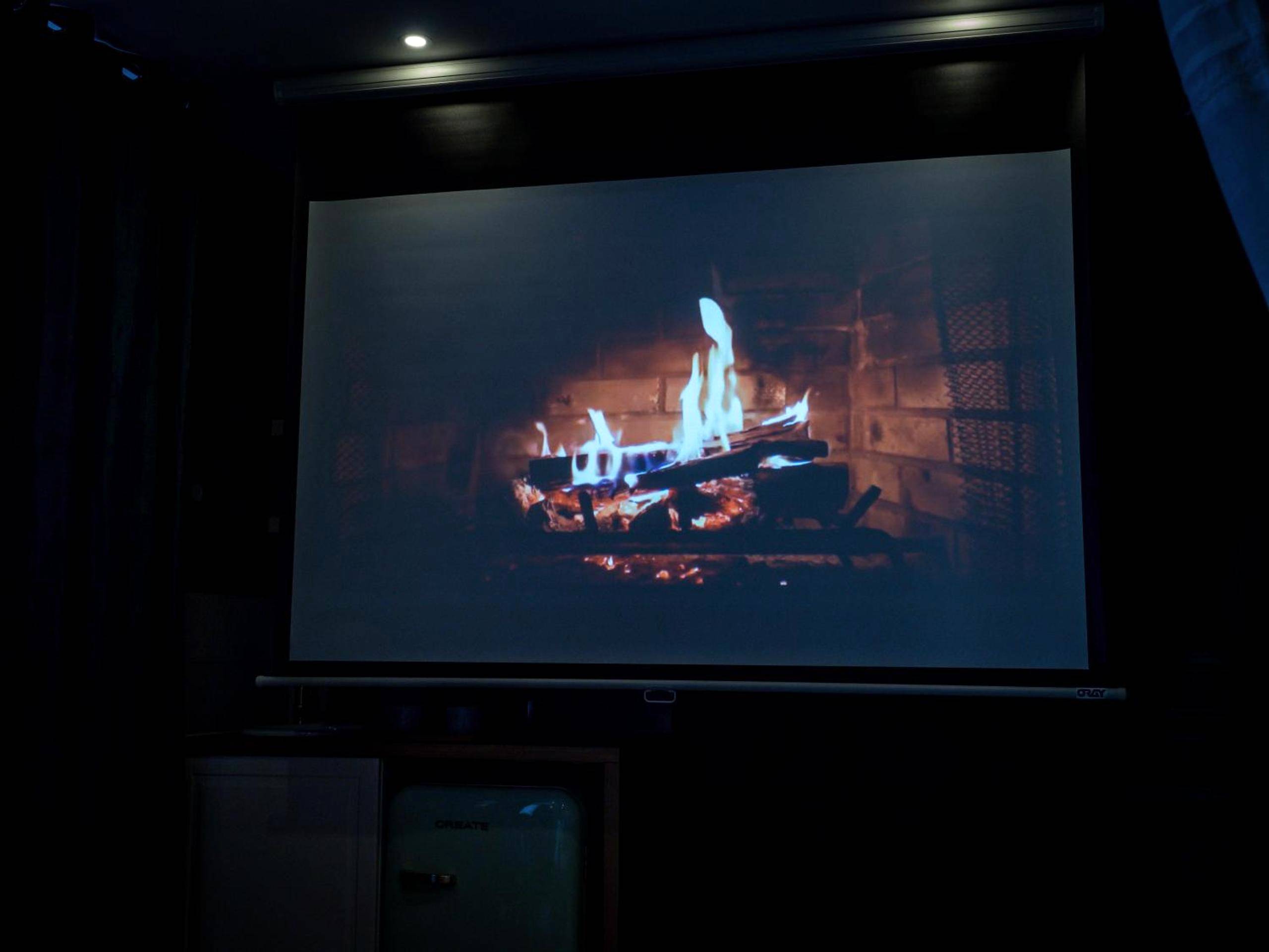 Photo du logement - Le Chalet romantique en montagne, SPA, Écran cinéma, Lit king size, day use, 5min centre - Évreux