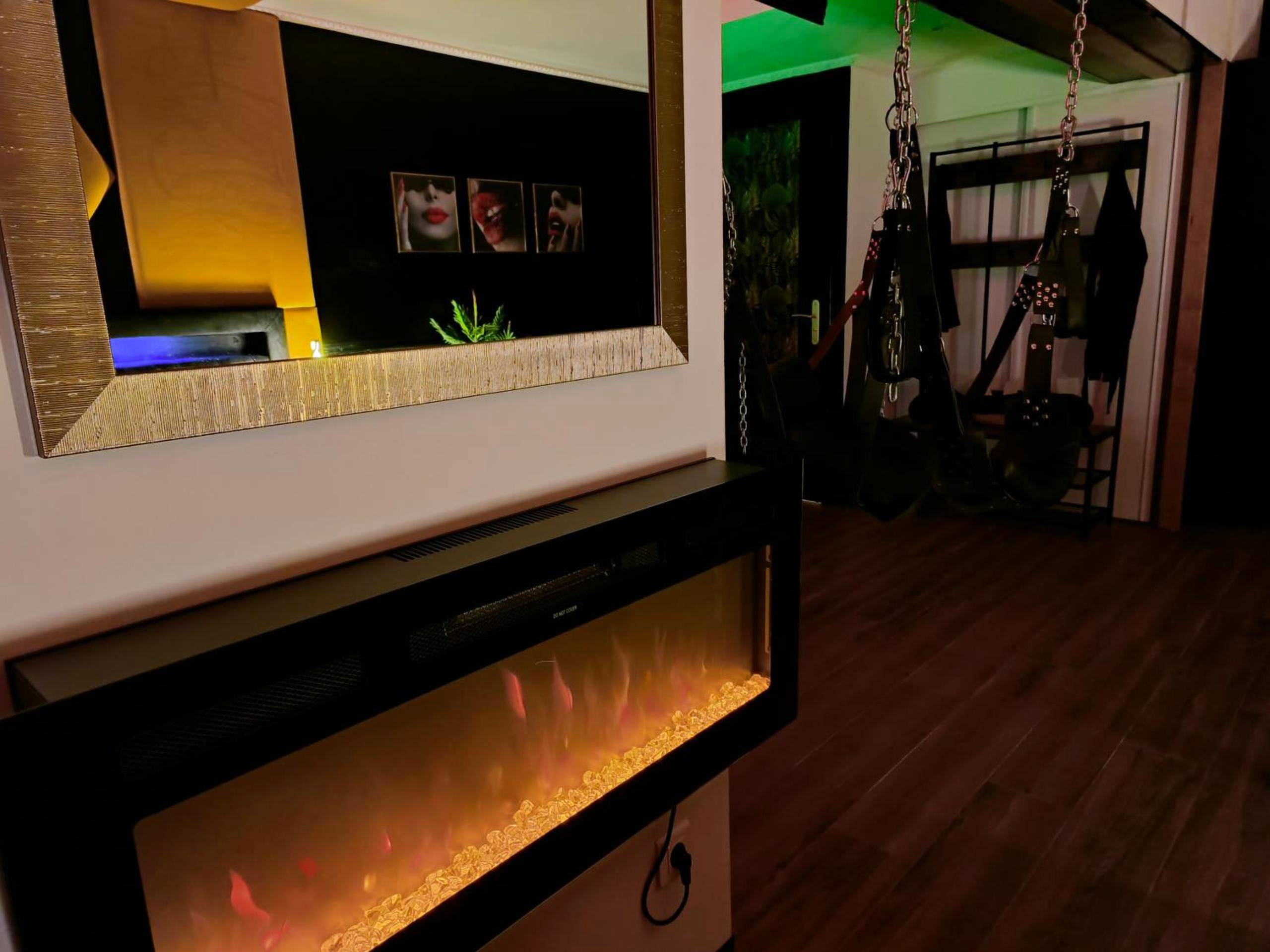 Photo du logement - La loveroom bdsm de Nice " la chambre luxe des désirs "