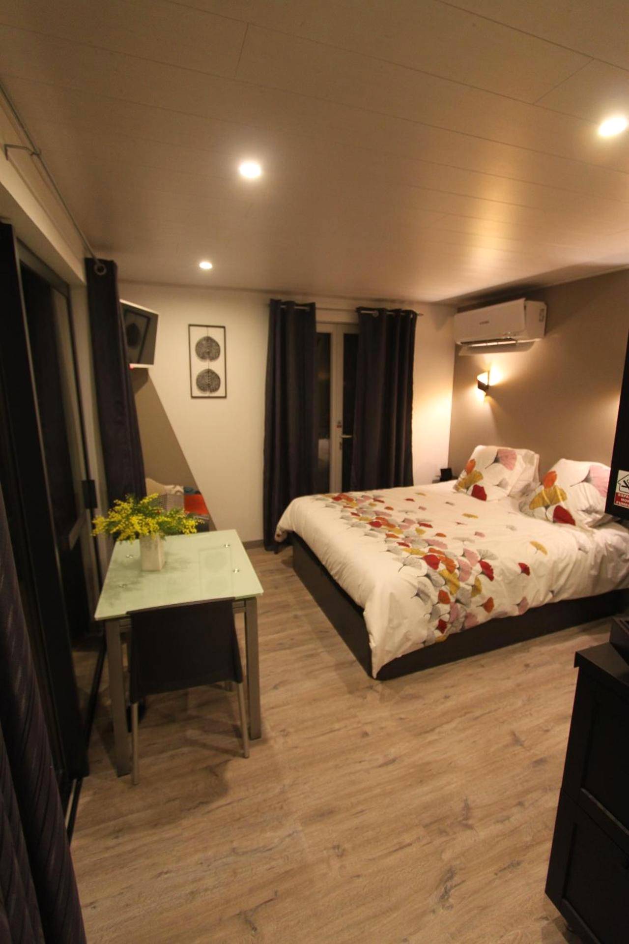 Photo du logement - La chambre des Onglous