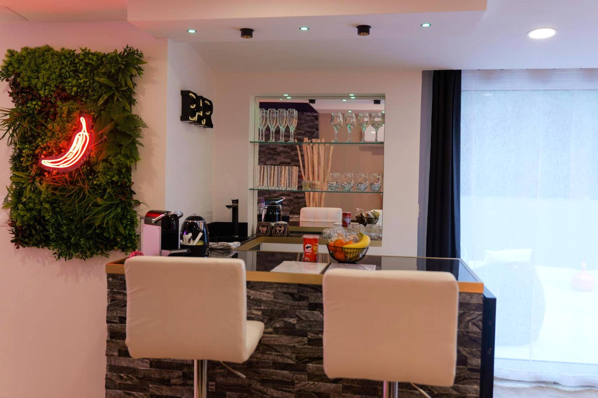 Detail du logement - Loveroom de charme avec jacuzzi et sauna