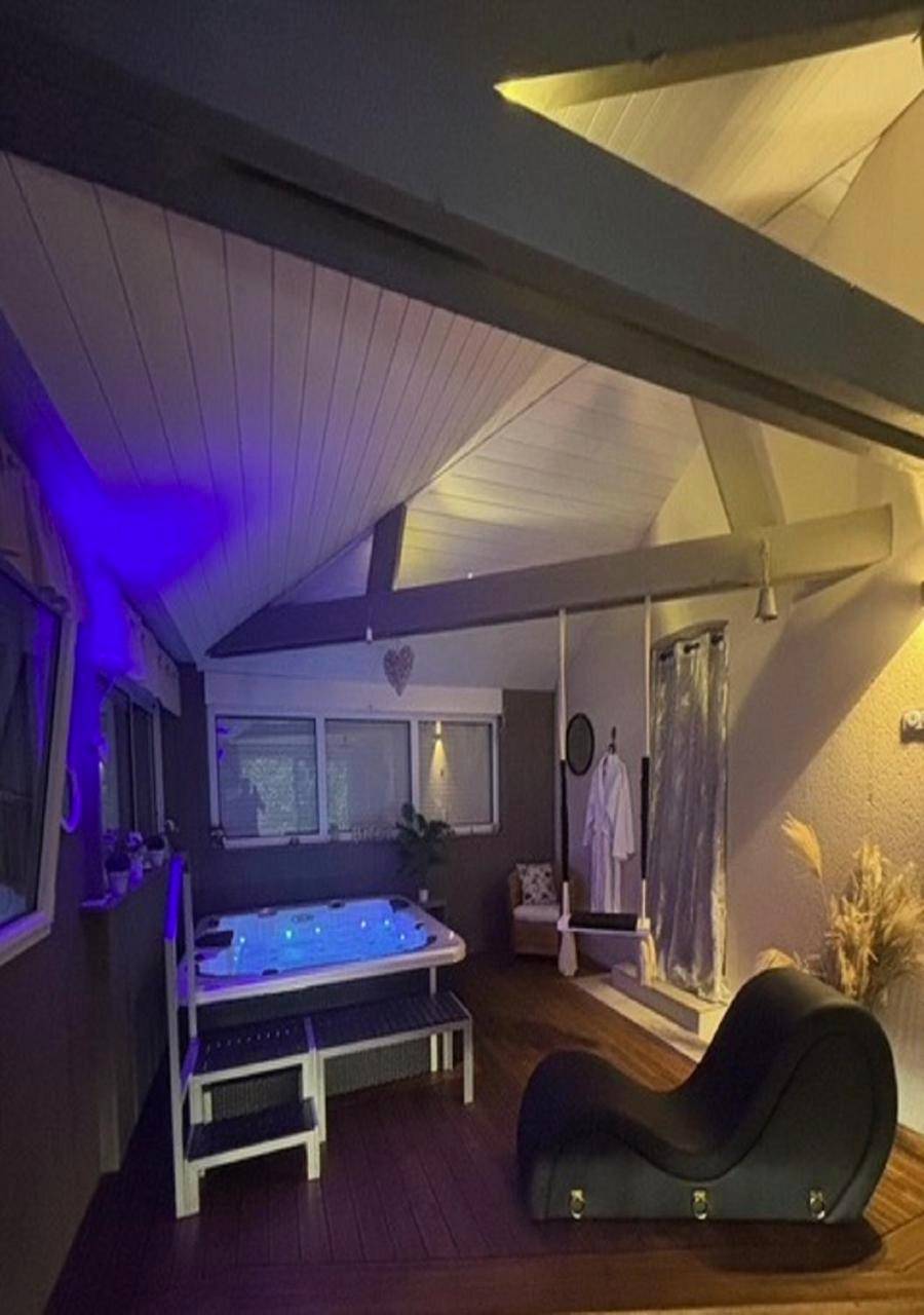 Photo du logement - Charme & Sens Avec Jacuzzi intérieur - Blois