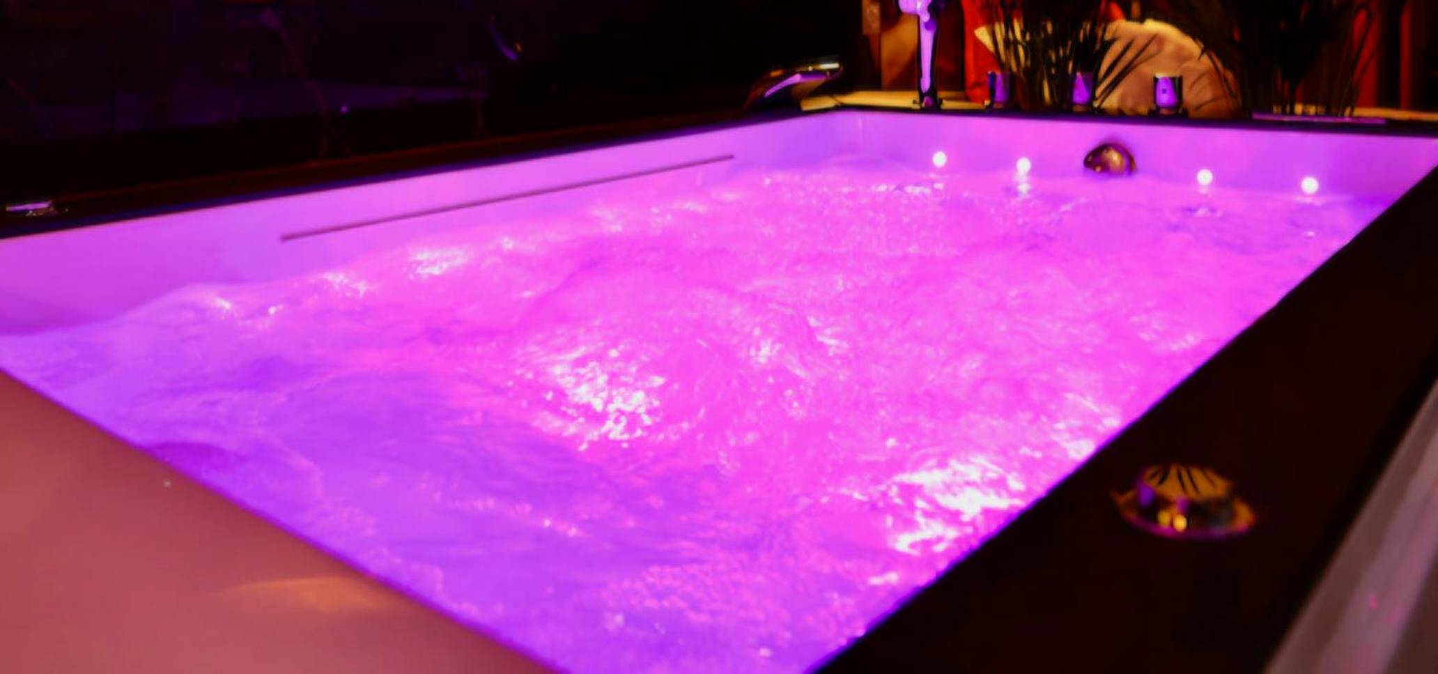 Photo du logement - Suite jacuzzi privé neuf Les Charmettes