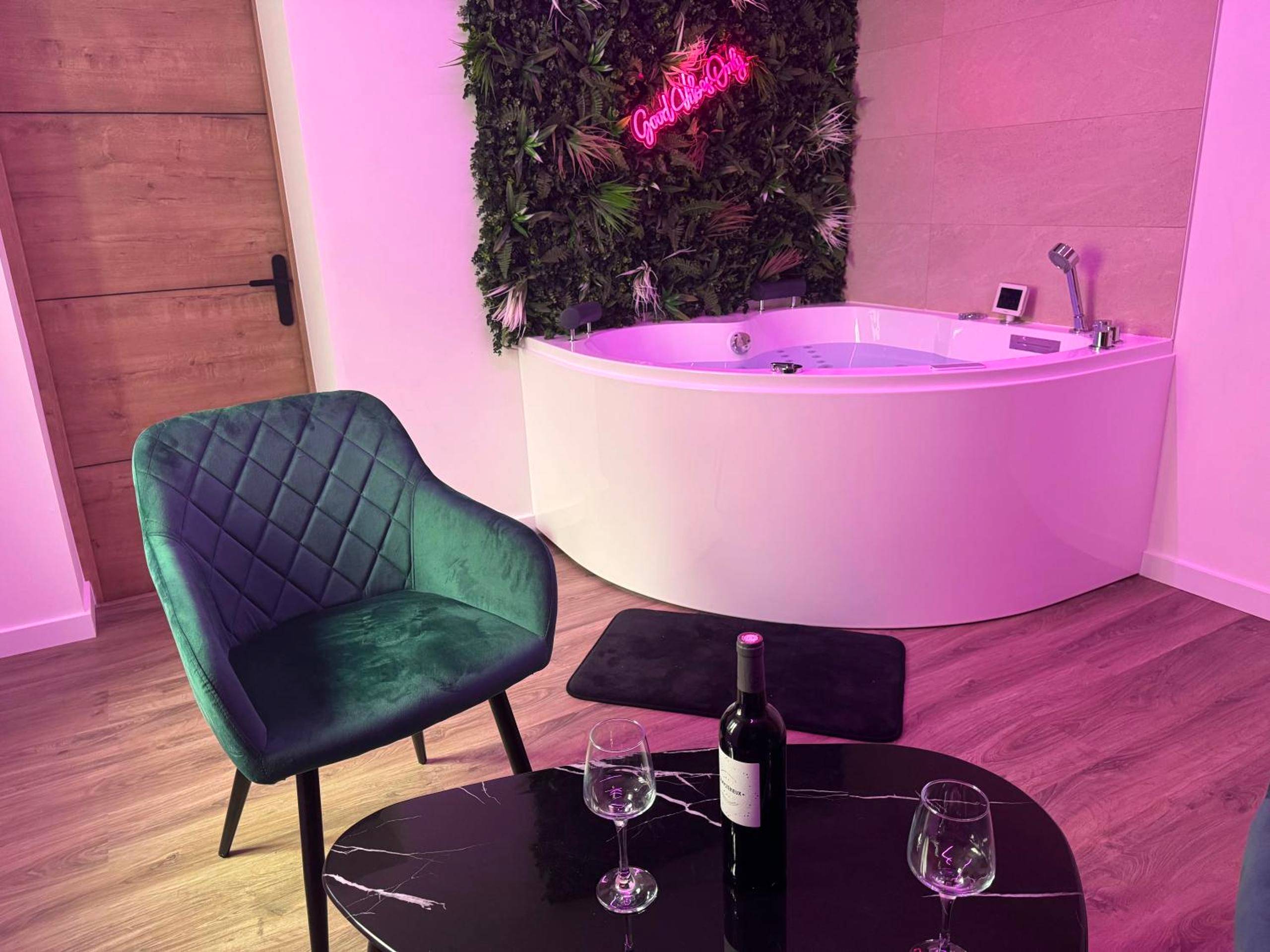 Photo du logement - Le Cinéma des Amants - Cholet