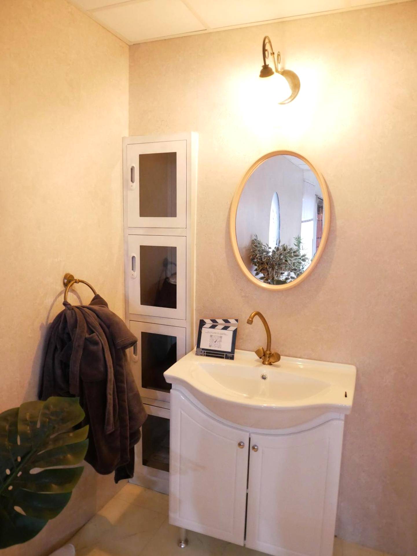 Photo du logement - Cinema Paradiso - Appartement de charme avec Sauna, Hammam, spa - Issoudun