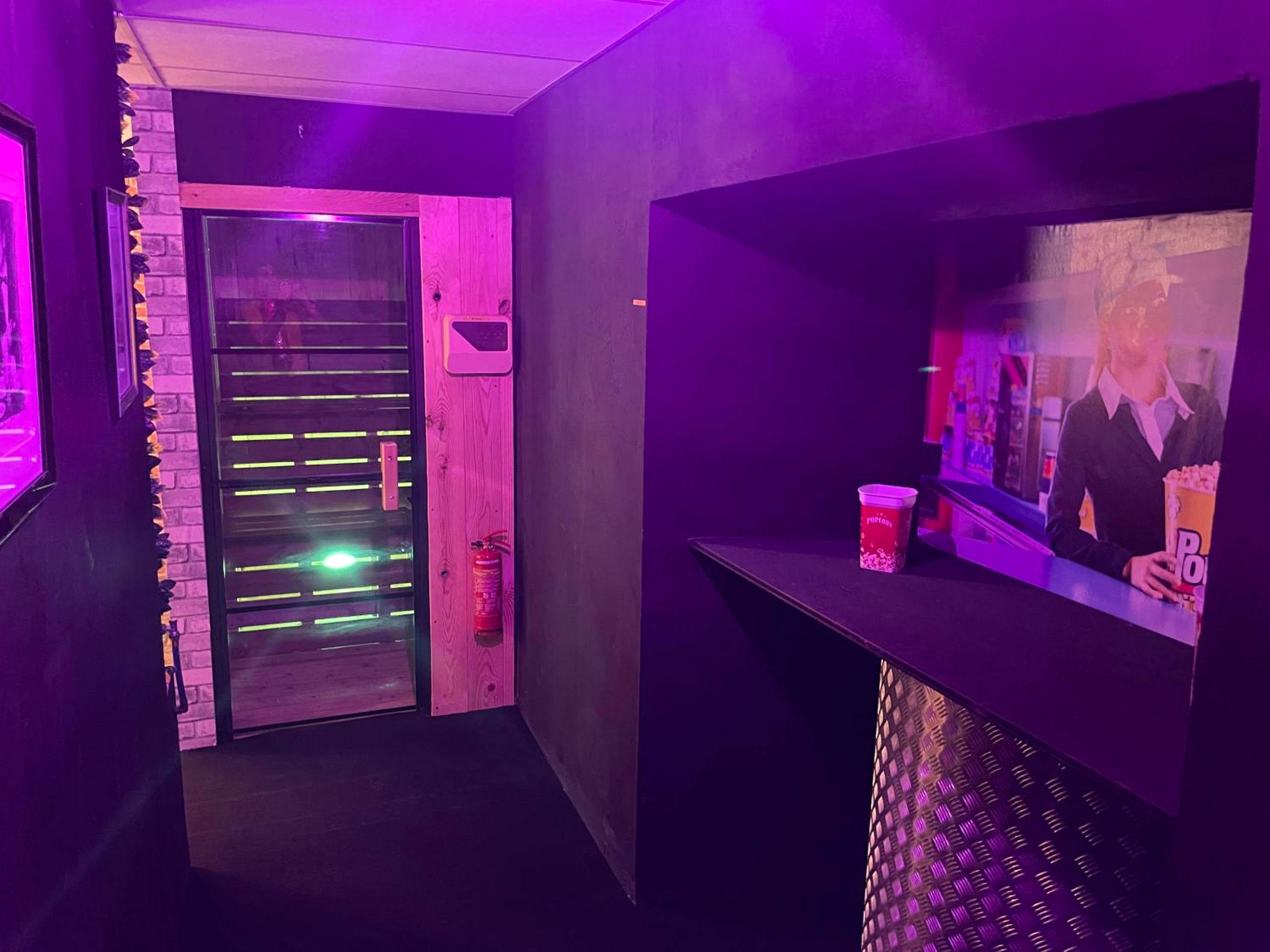 Espace détente avec sauna et bar à popcorn - Cinema Paradiso - Appartement de charme avec Sauna, Hammam, spa
