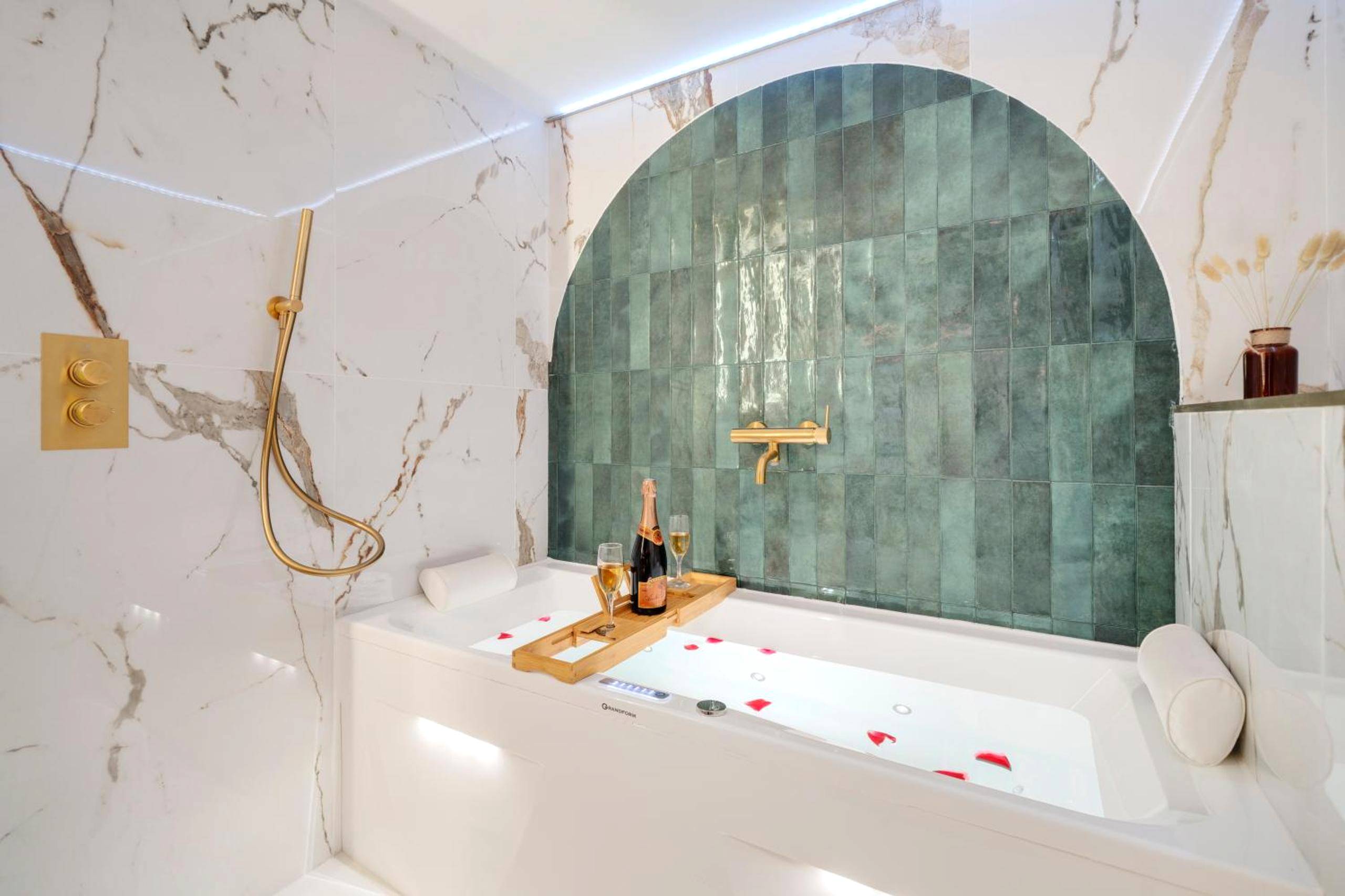 Photo du logement - Cinema Room haut de gamme avec balnéothérapie