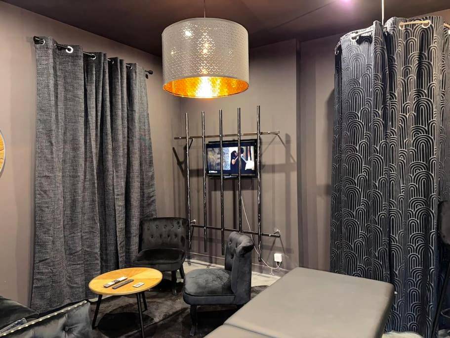 Photo du logement - love Room claire 1
