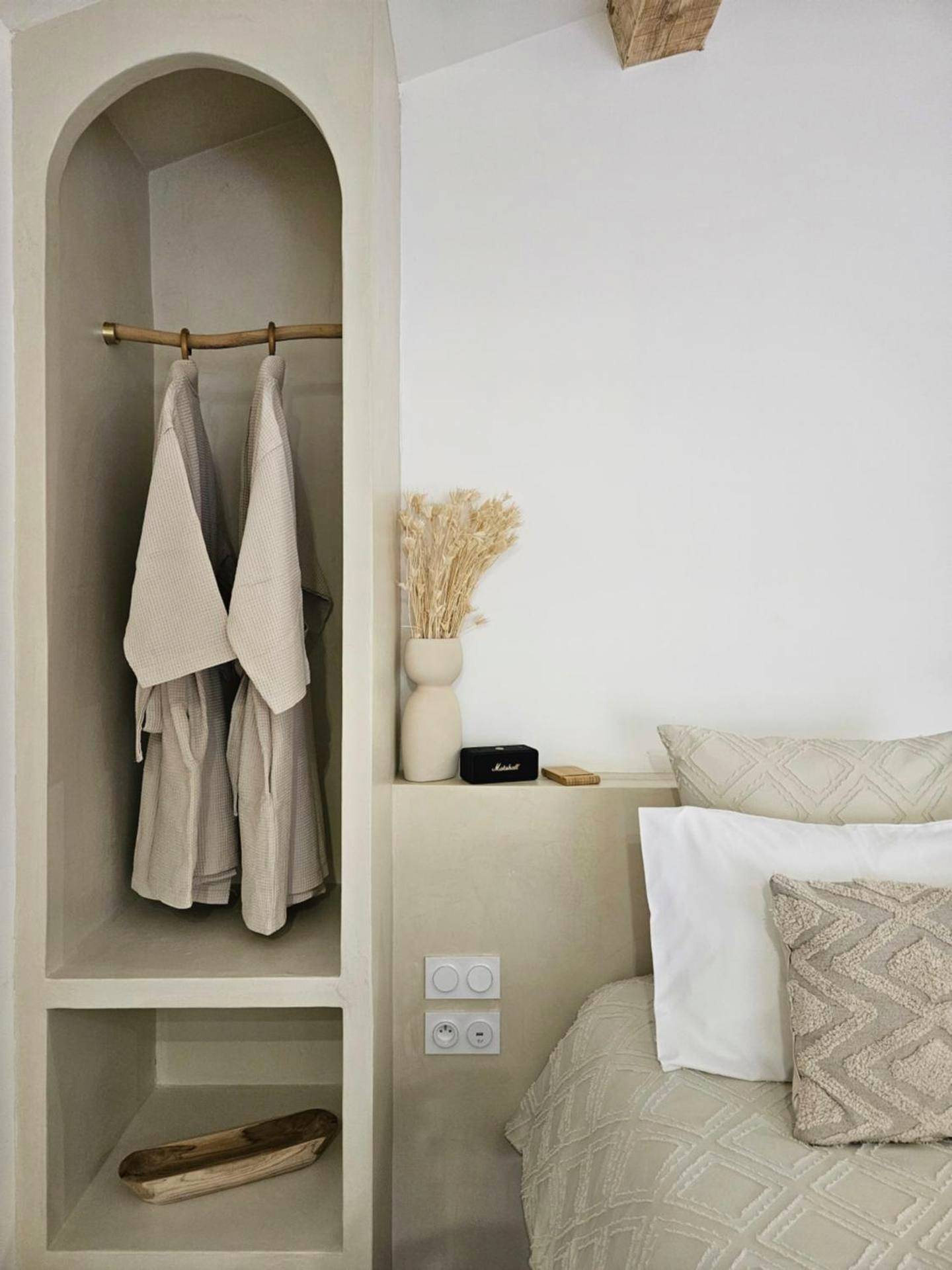 Photo du logement - Le Clos des Délices - Love Room - Chambre avec spa, terrasse et parking privatif - Aubagne