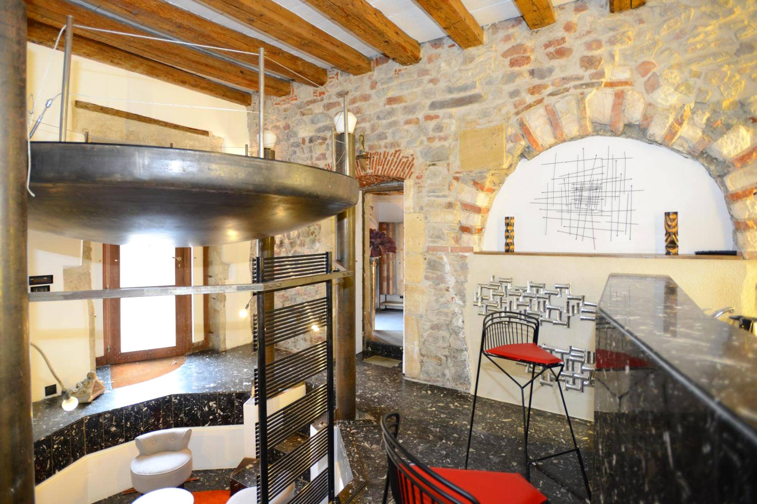 Mezzanine design avec structure métallique - Le Clos de Sainte Croix